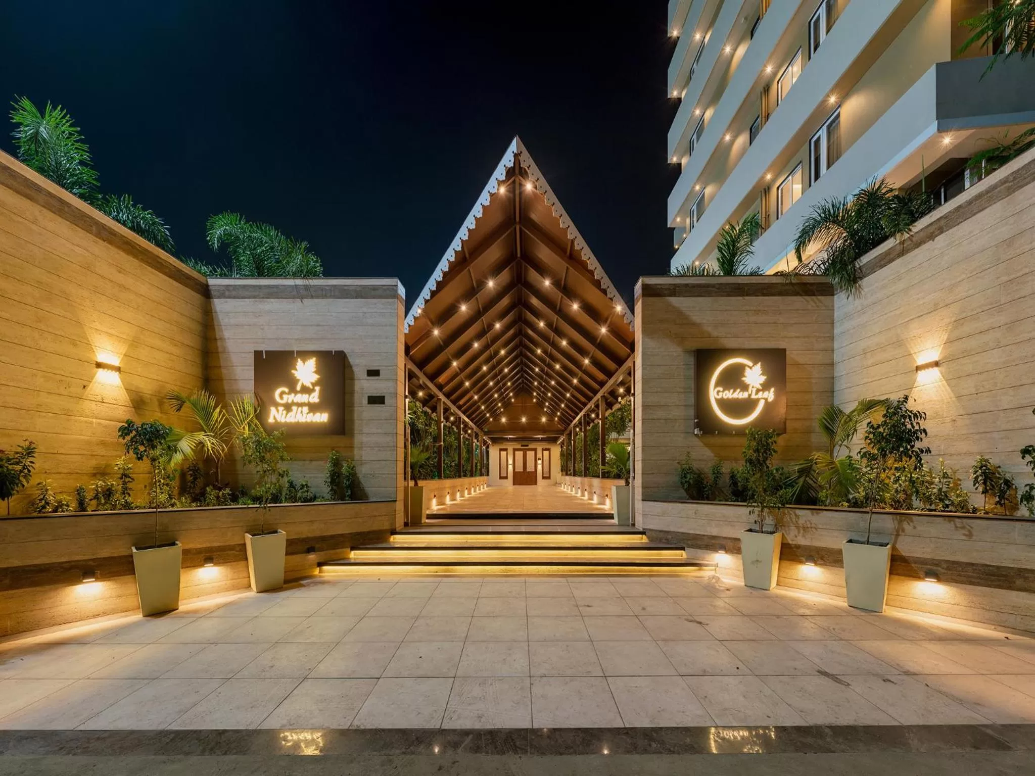 Property building in Golden Leaf Resort