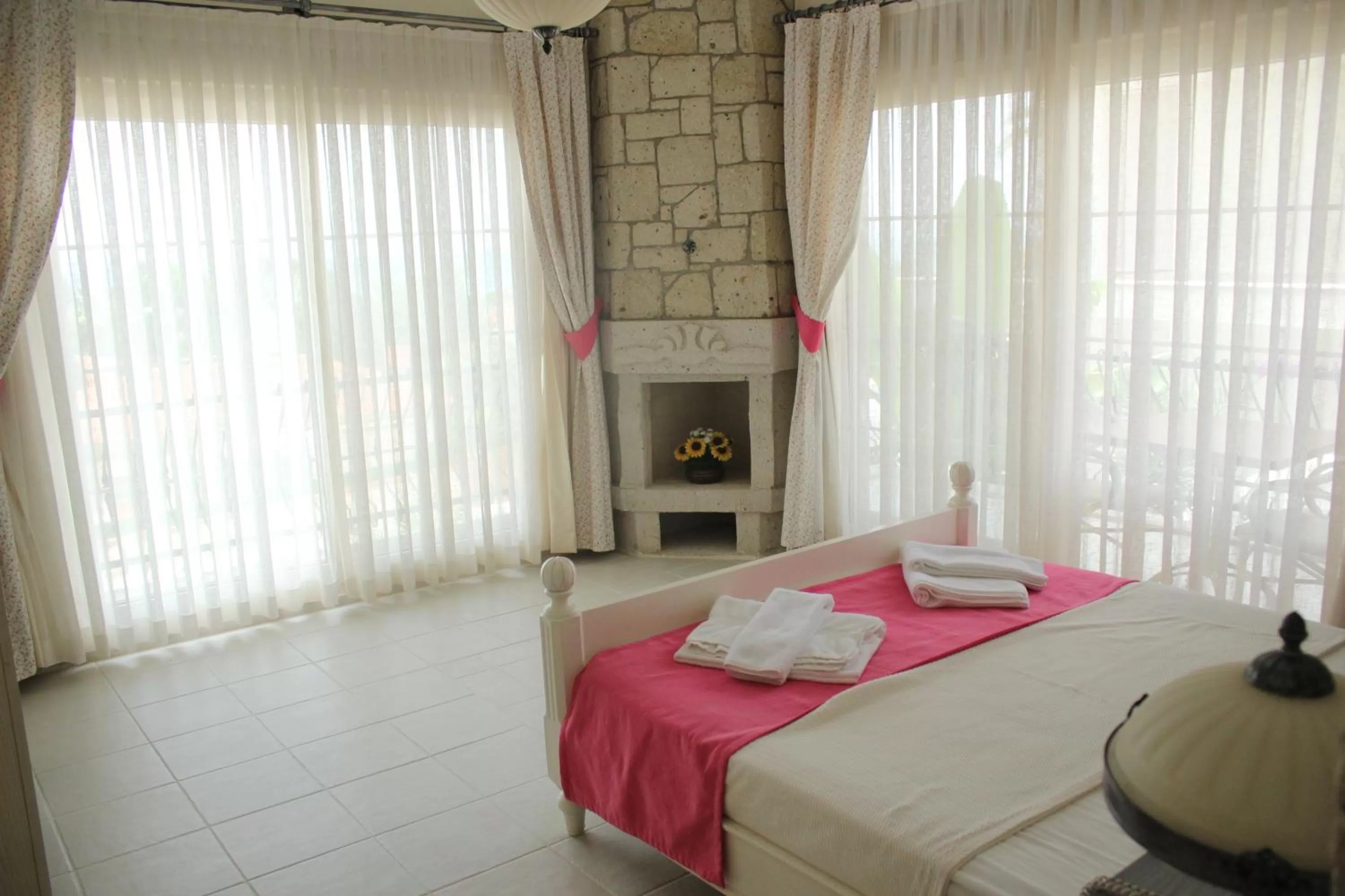 Photo of the whole room, Bed in Dolina Hotel