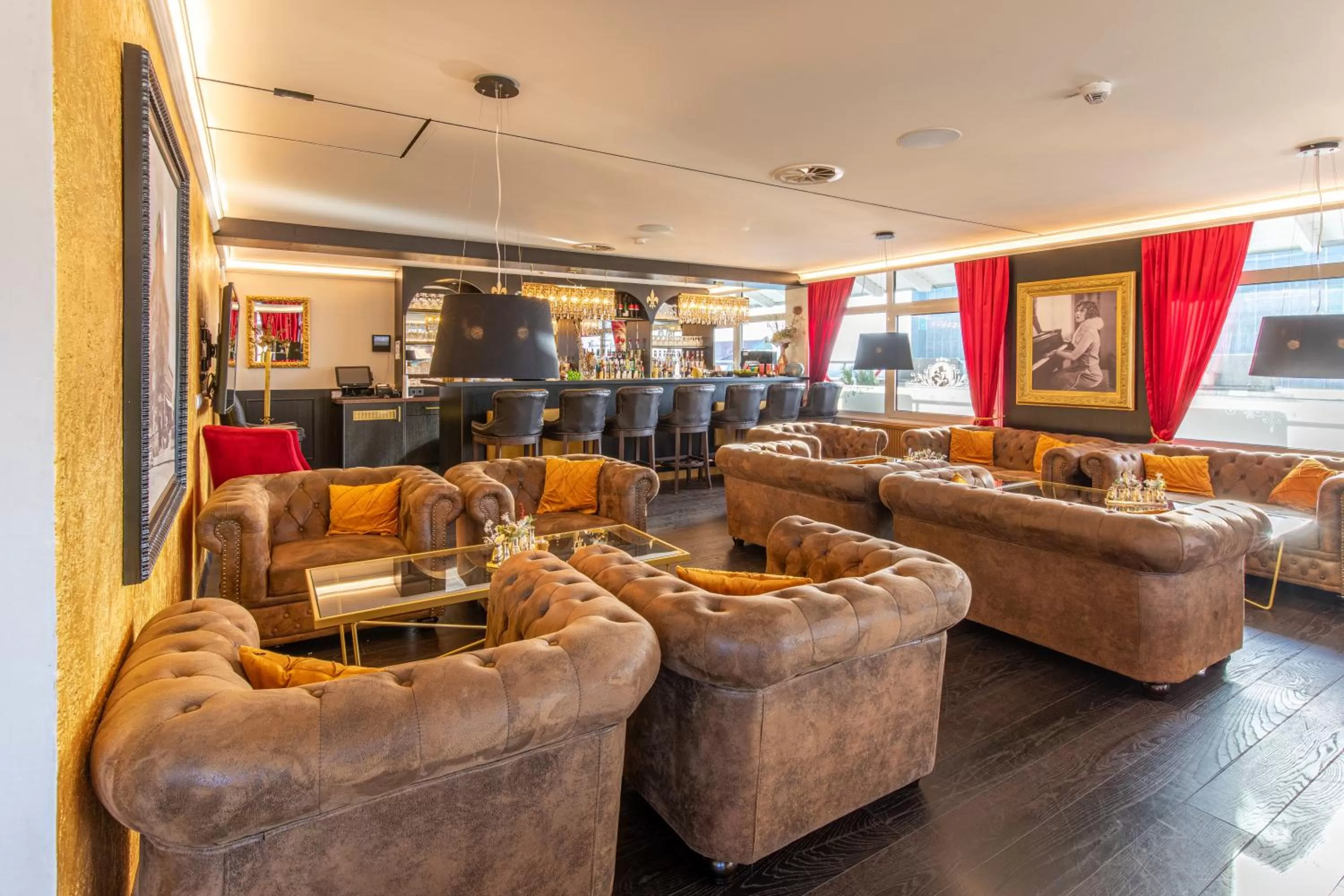 Lounge or bar in Nordhäuser Fürstenhof & TinySky-Resort