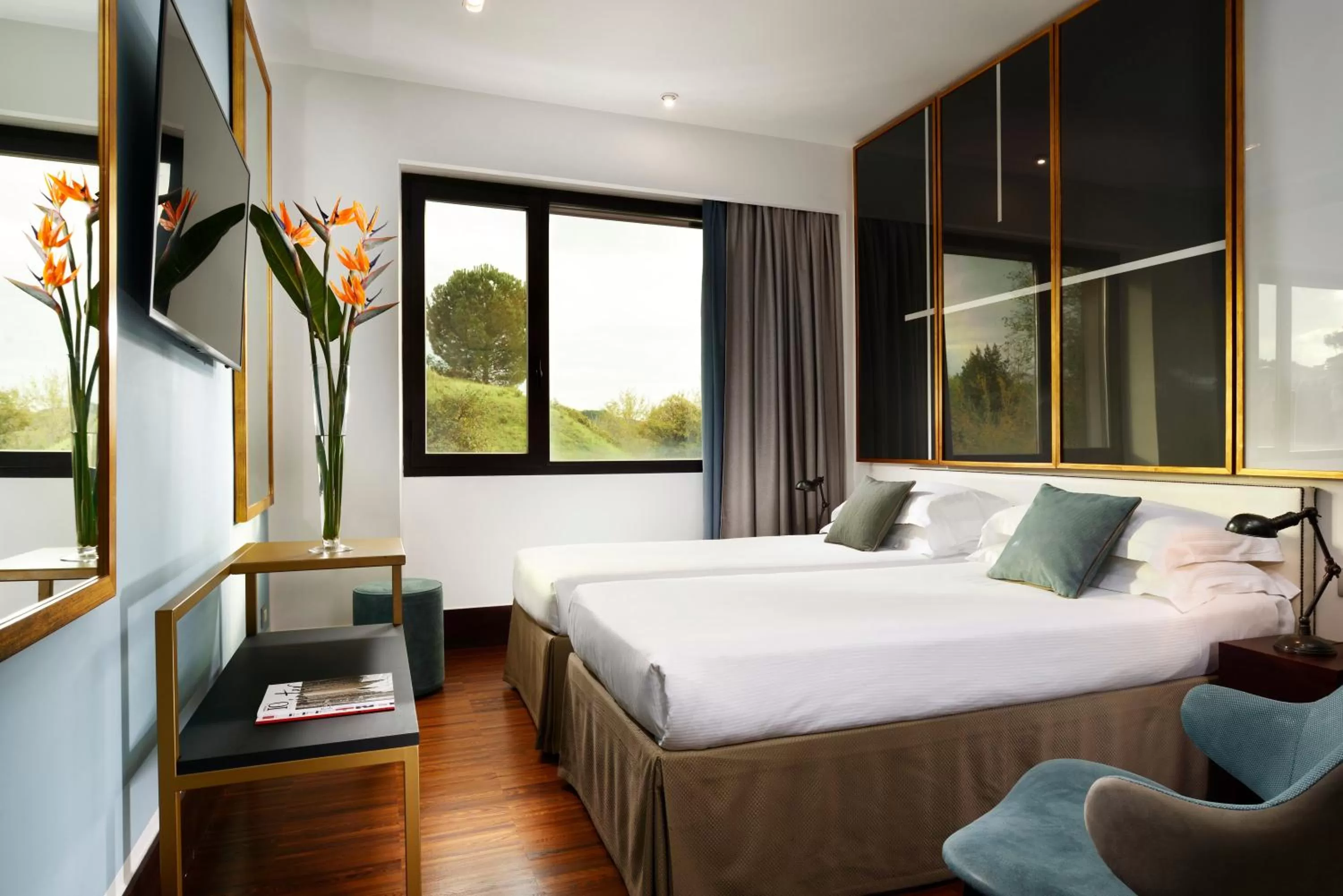 Restaurant/places to eat, Bed in Hotel Pulitzer