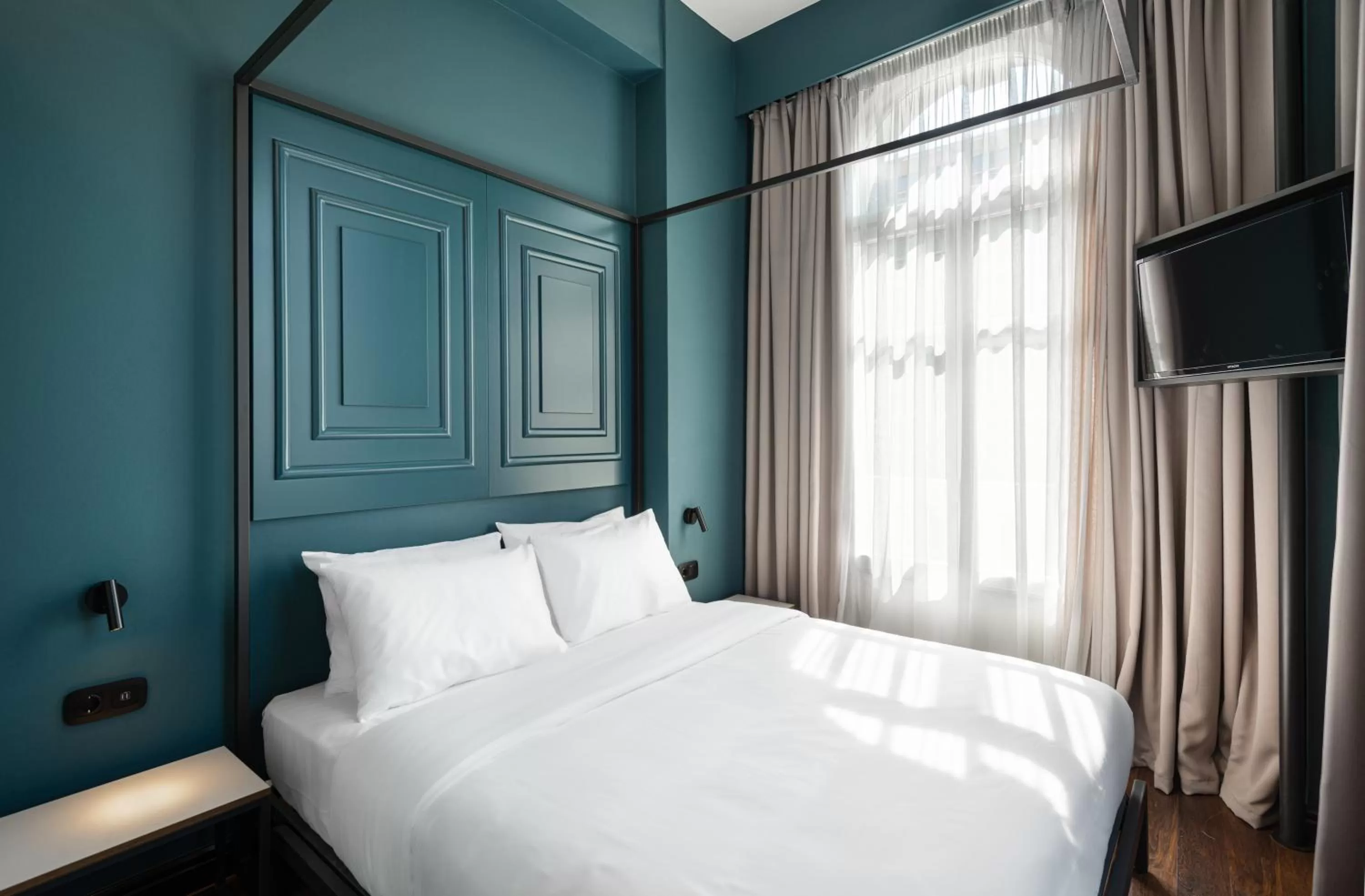 Bed in Colors Urban Hotel Thessaloniki