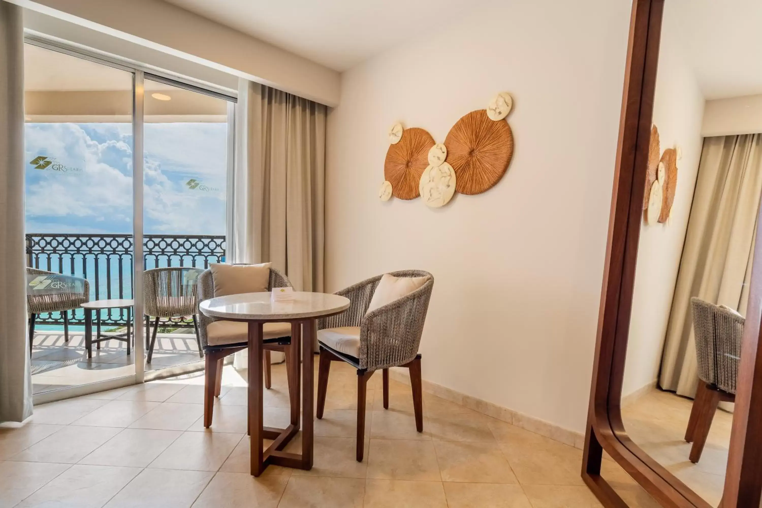 Deluxe Ocean View Room - single occupancy in GR Solaris Cancun - All Inclusive Deluxe Ocean View Room - single occupancy in GR Solaris Cancun - All Inclusive