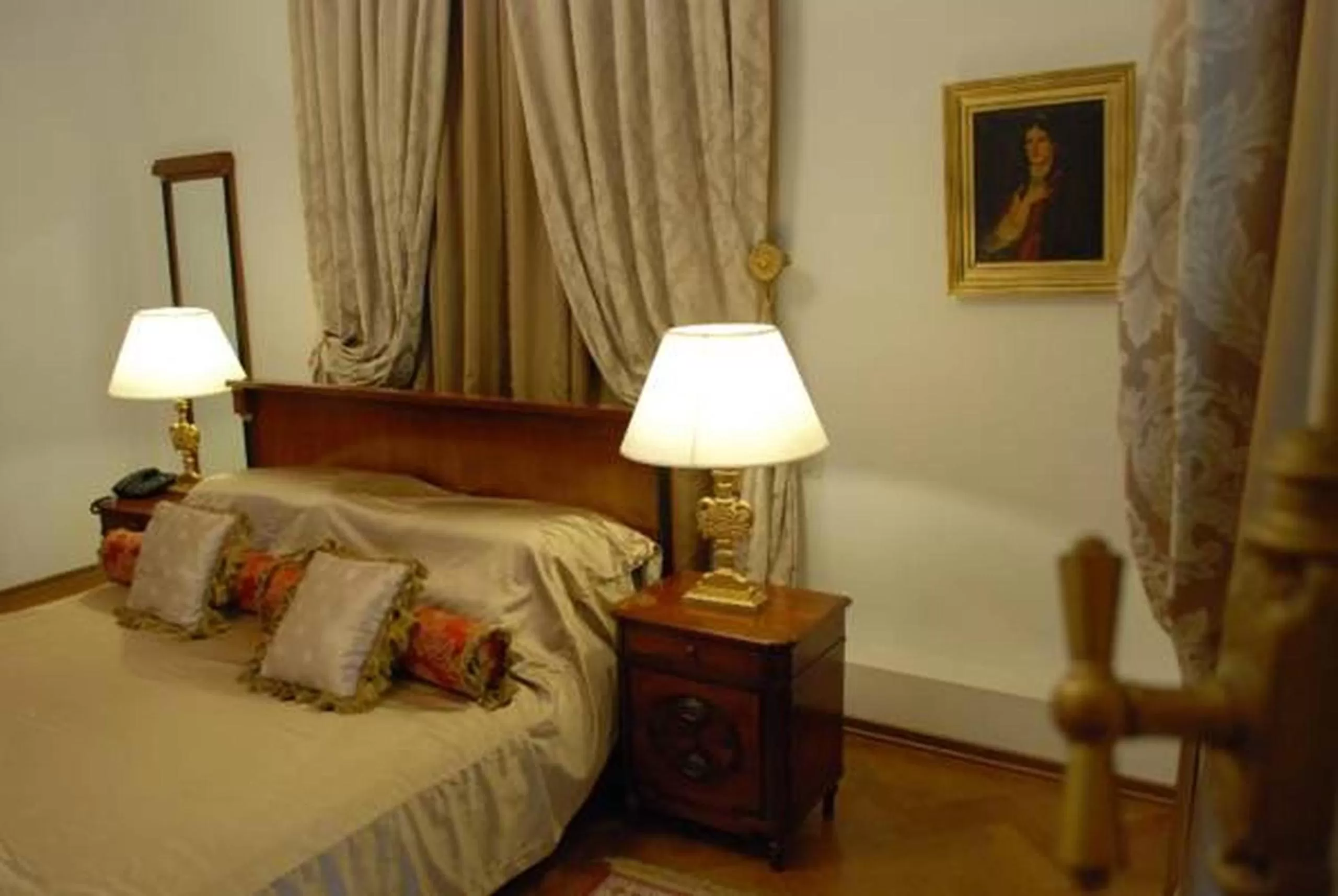 Grand Boutique Hotel