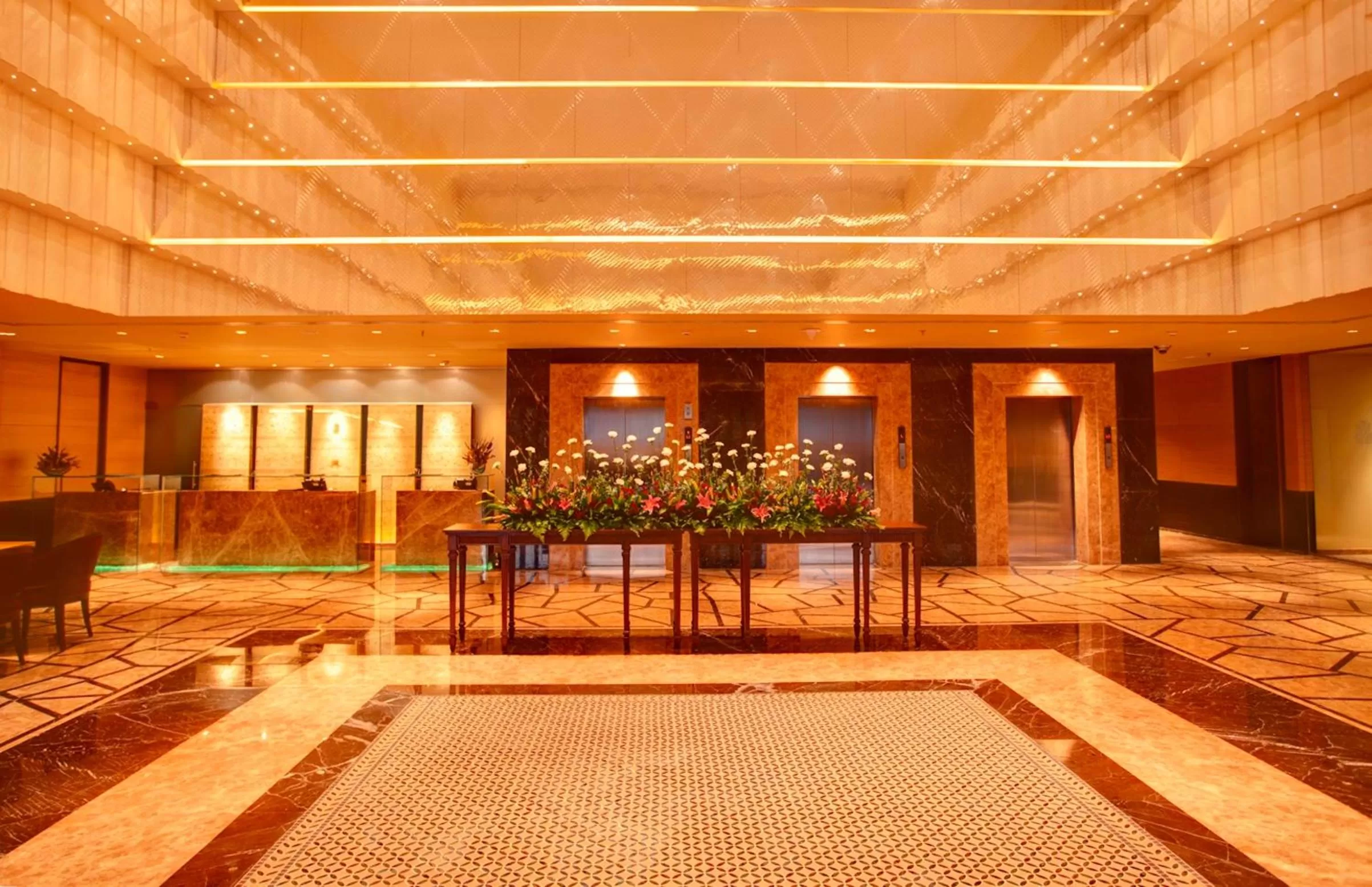 Facade/entrance in Radisson Blu Hotel Chennai City Centre