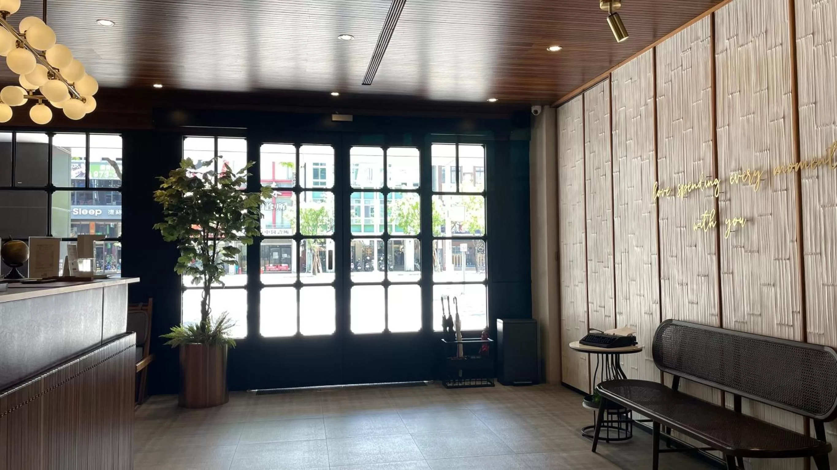 Lobby or reception in River inn Station