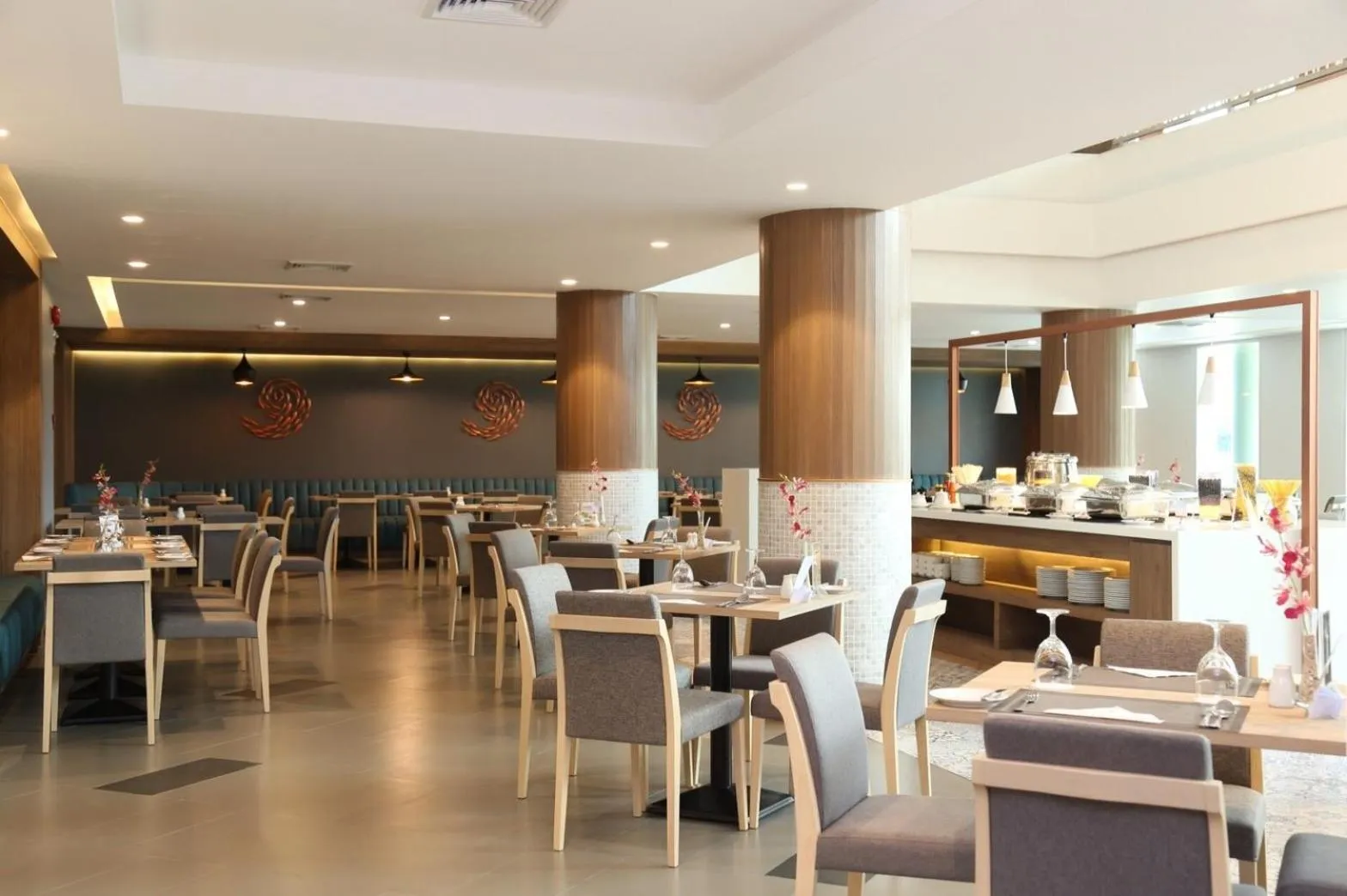 Breakfast in Miracle Suvarnabhumi Airport