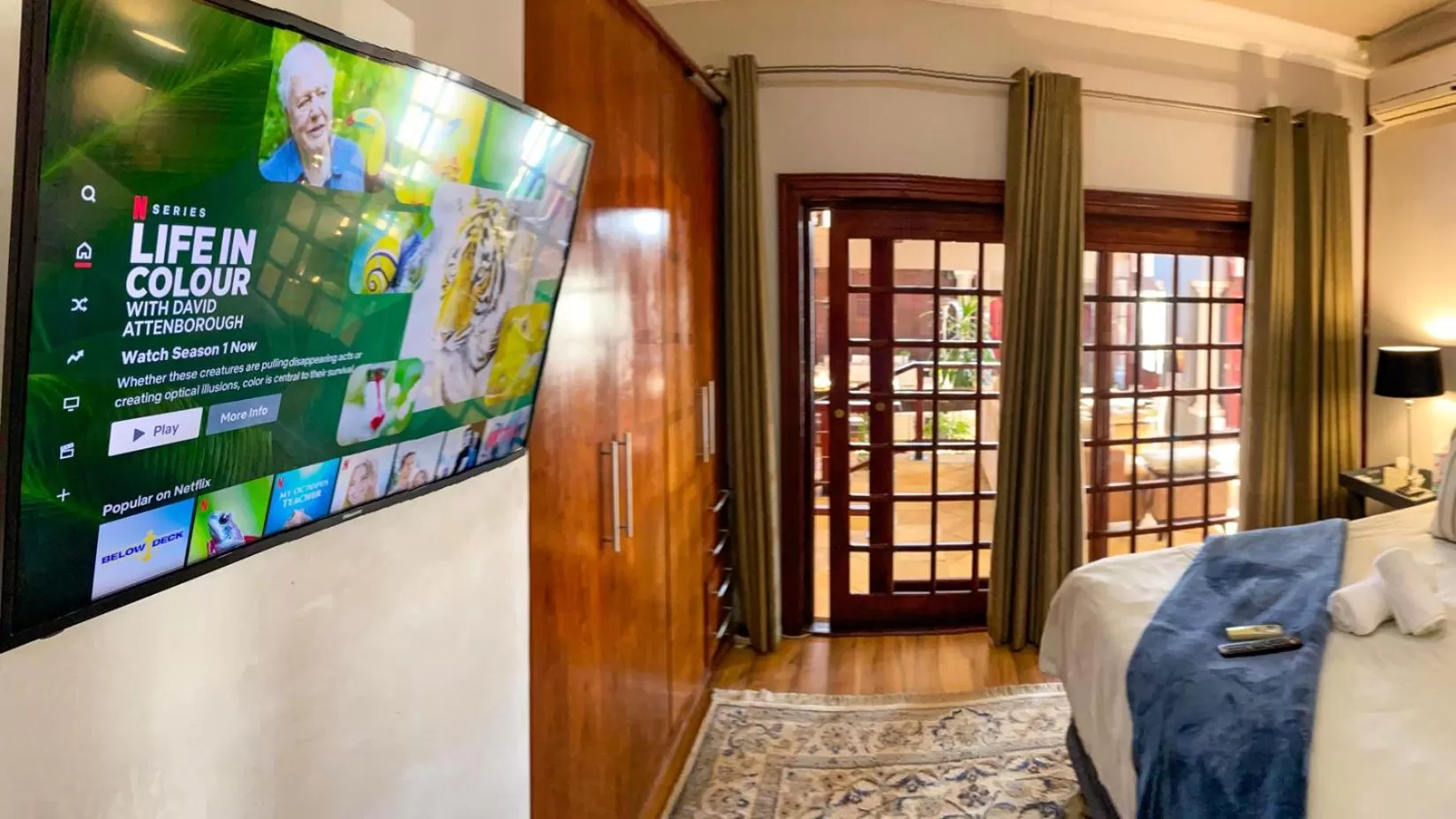 Bed in Spacube Luxury Suites and Spa