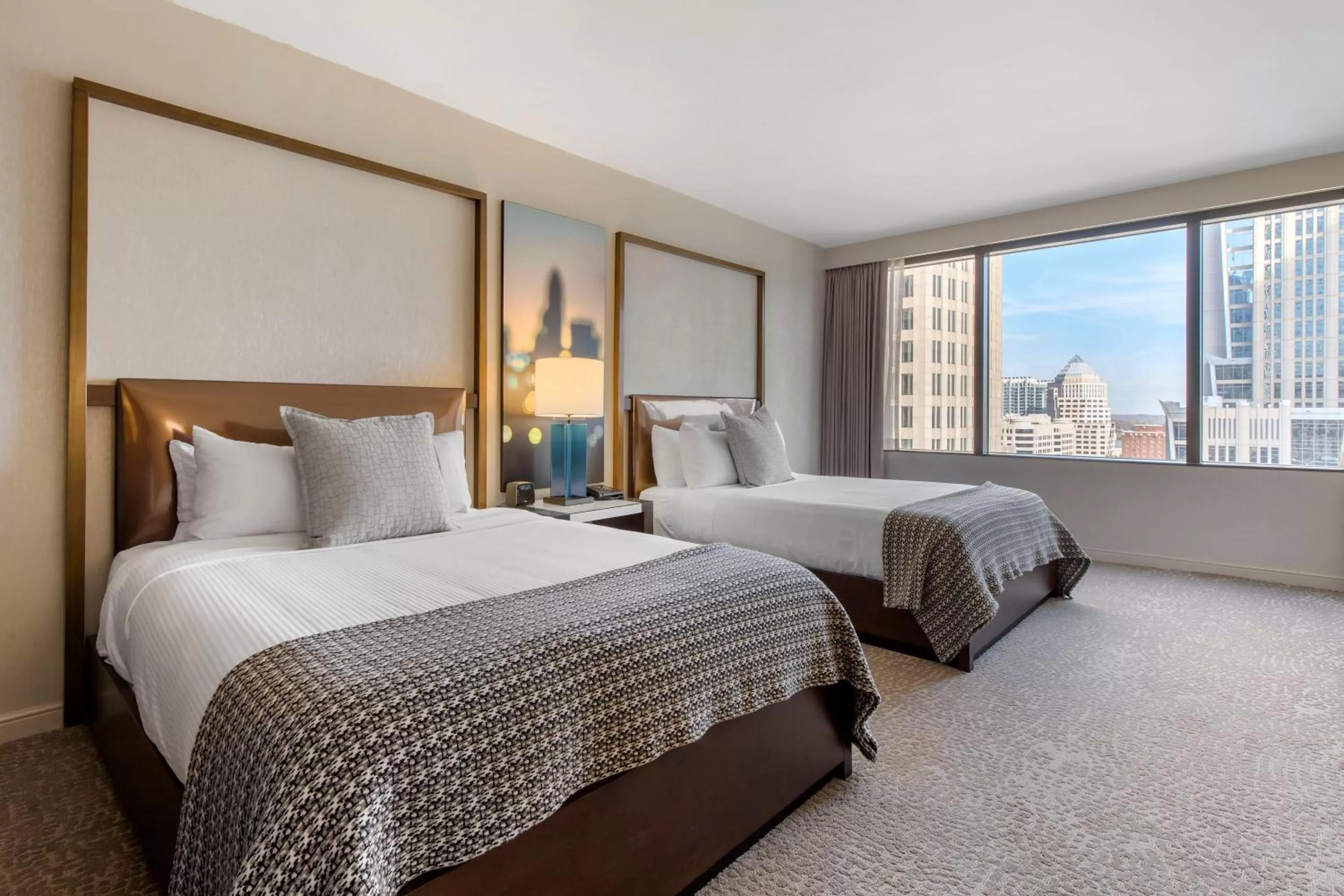 Bedroom, Bed in Omni Charlotte Hotel