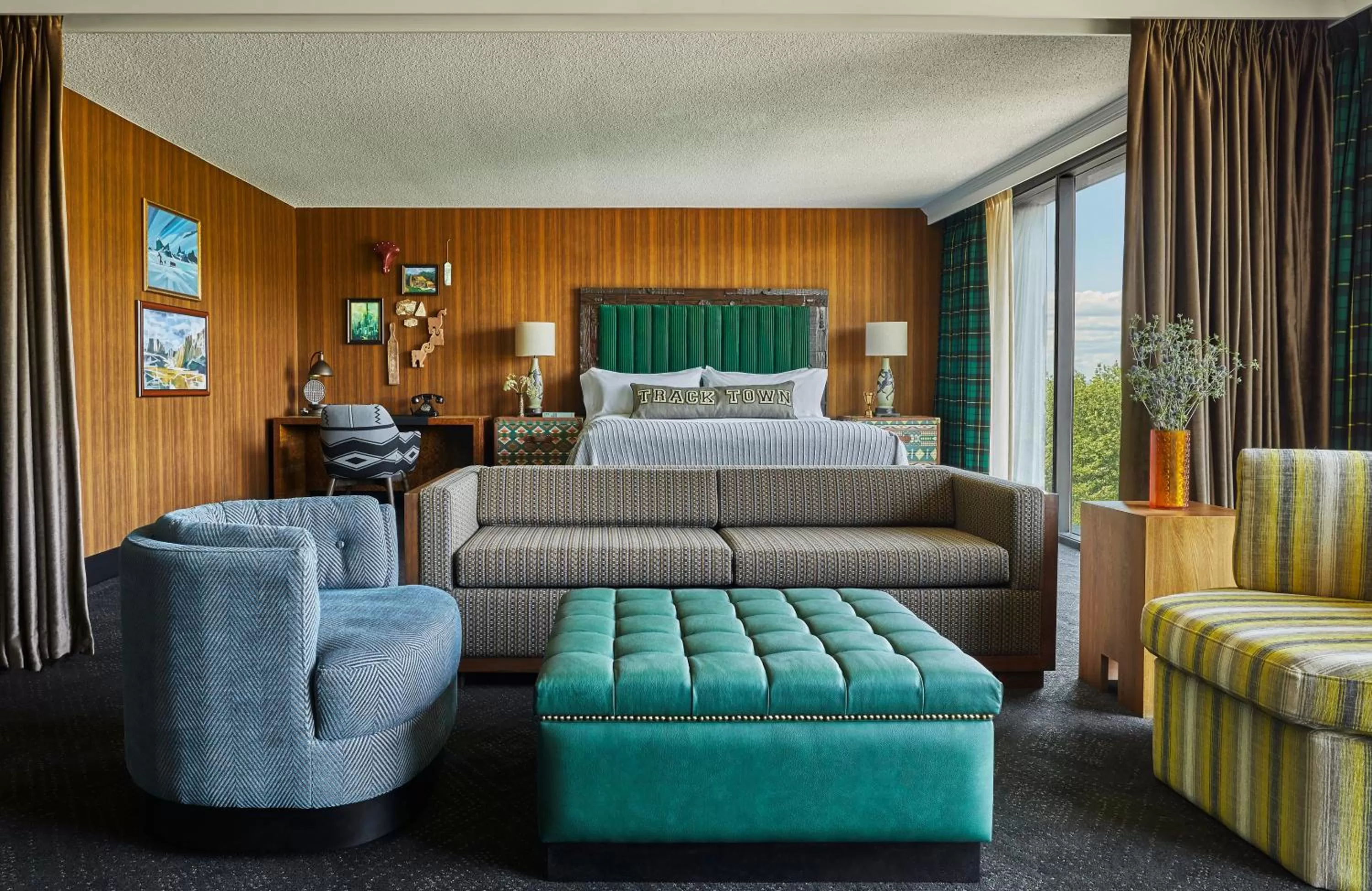 Junior Suite in Graduate by Hilton Eugene