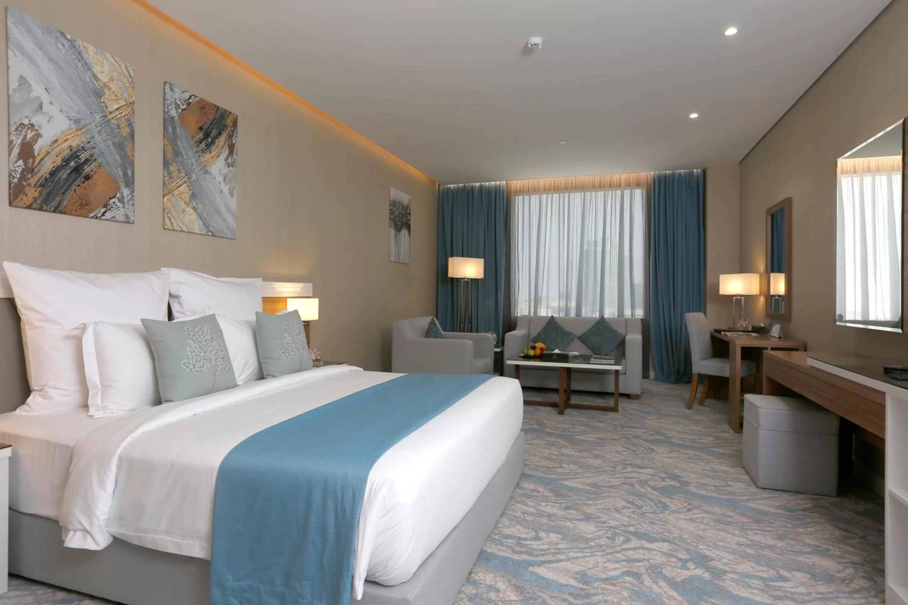 Bedroom, Bed in Cantonal Hotel by Warwick