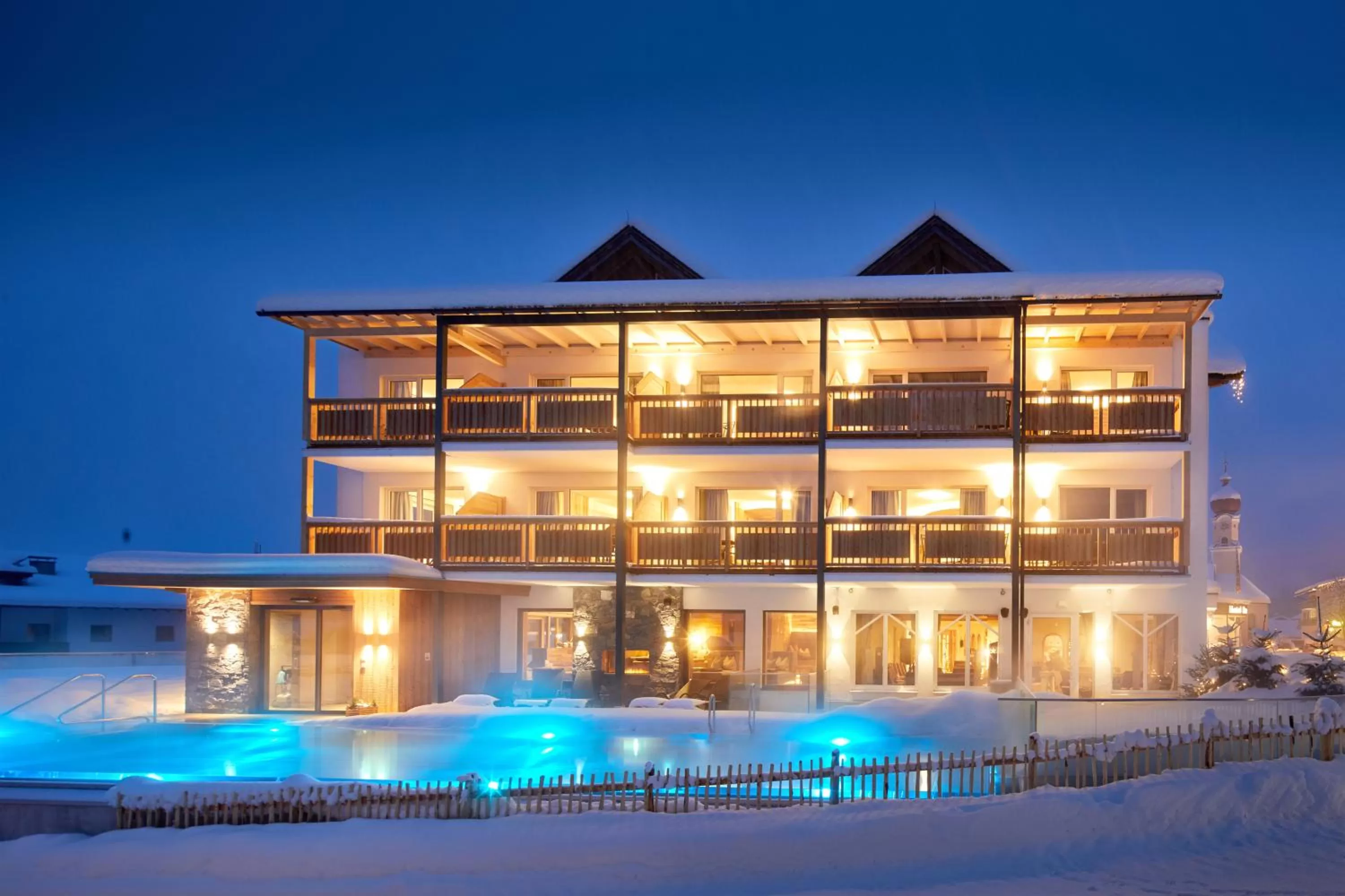 Facade/entrance in Hotel Sonnenspitze