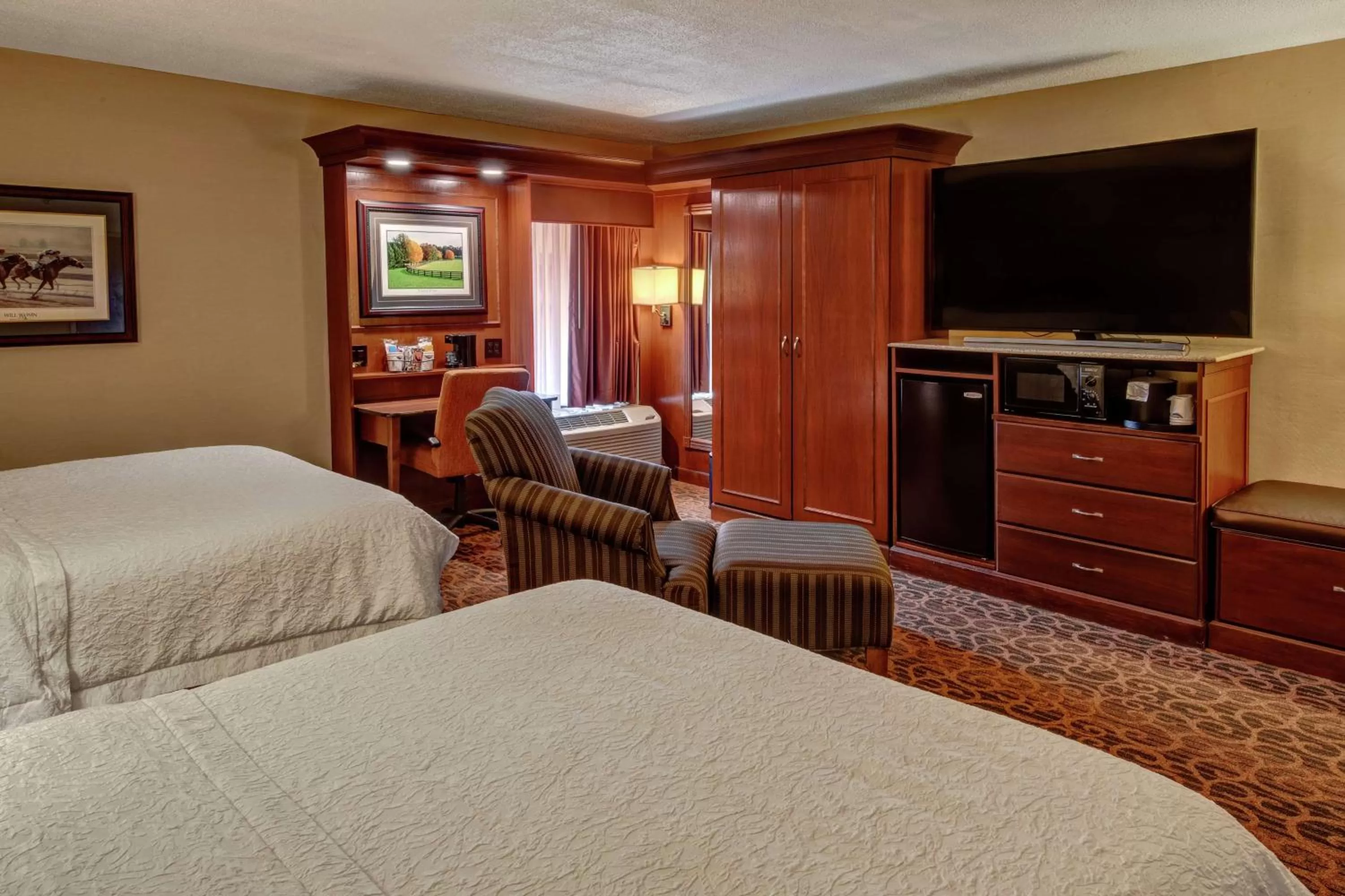 Bedroom, Bed in Hampton Inn Winchester KY