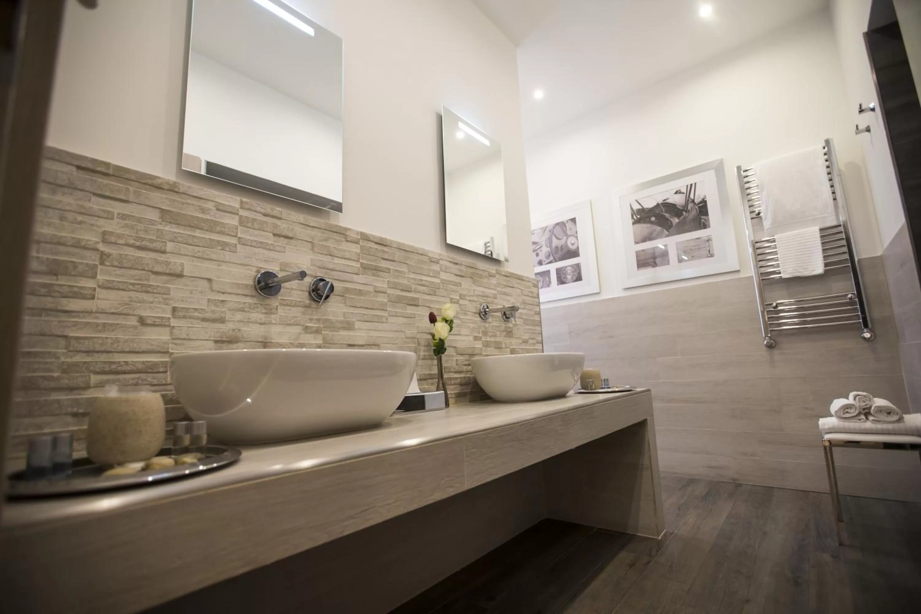 Day in Town House 62