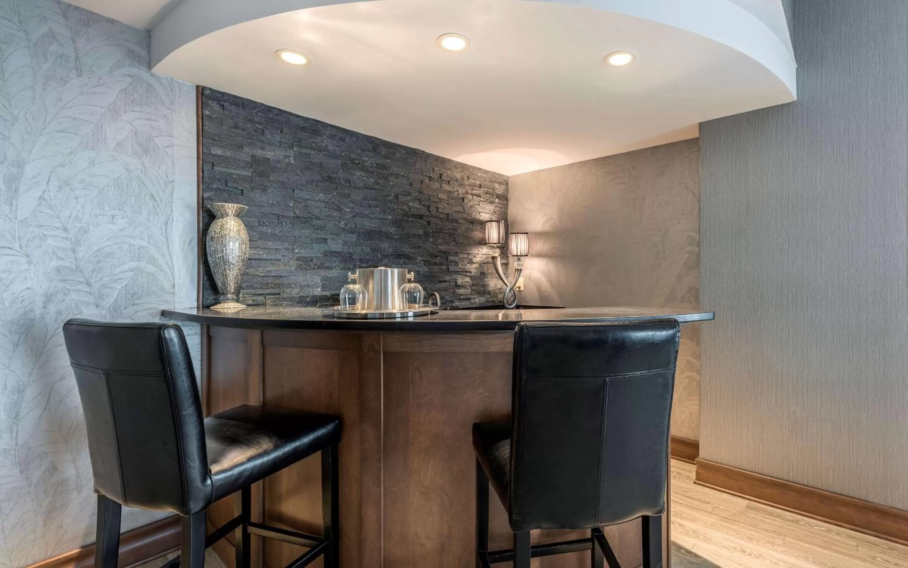 Living room in Hampton Inn Sydney