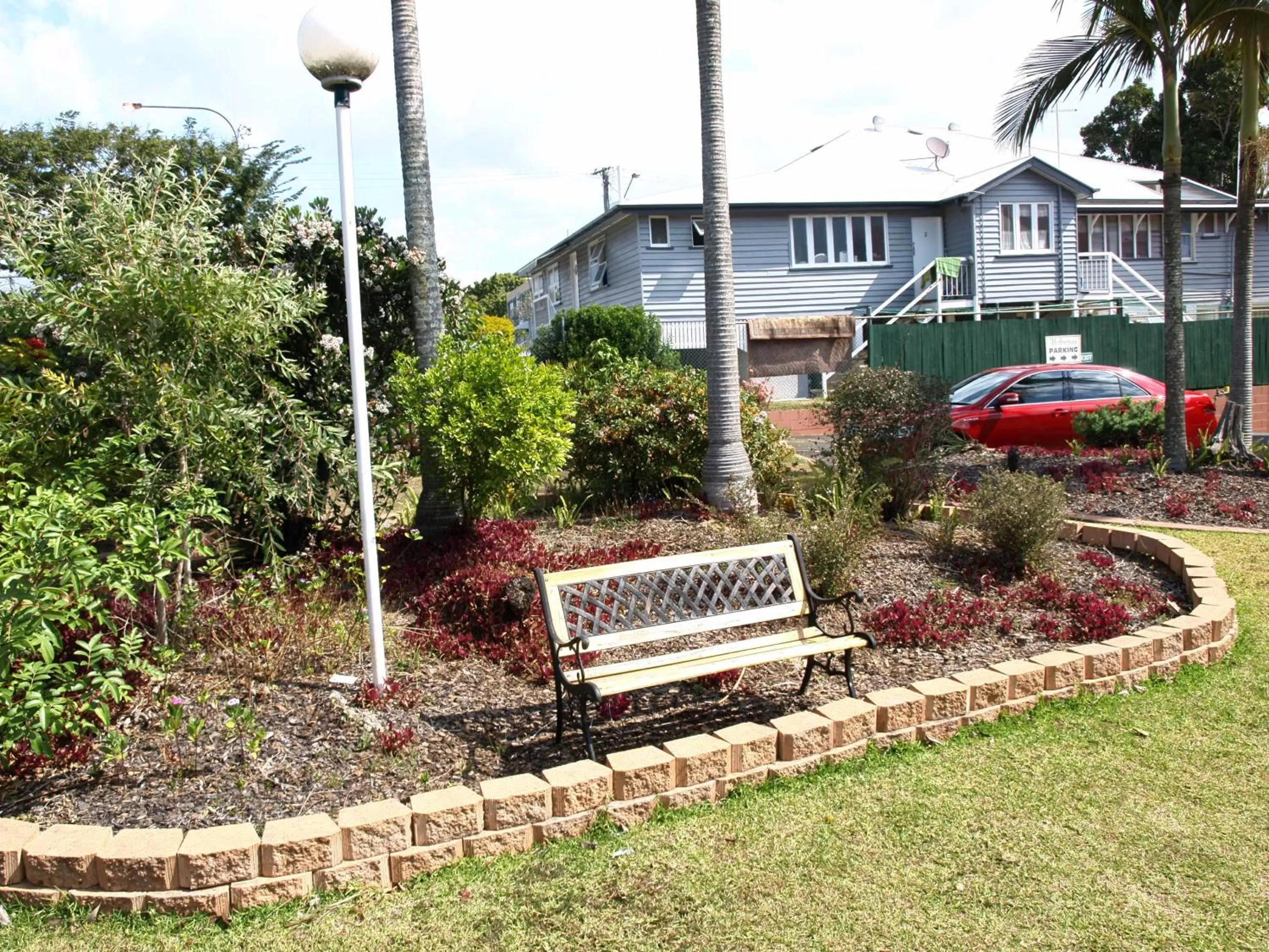 Garden in Lancaster Court Motel