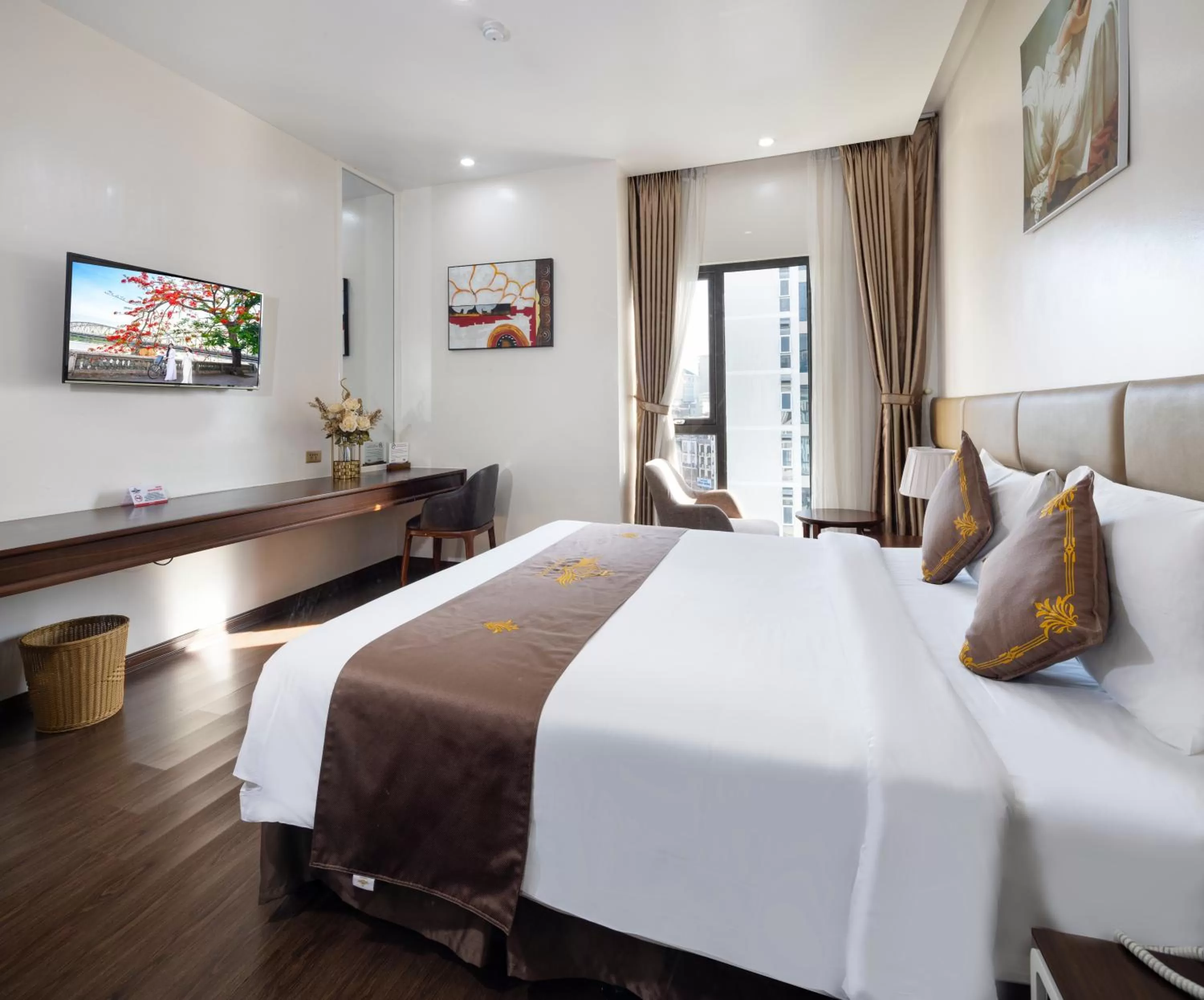 View (from property/room), Bed in Diamond Luxury Hotel