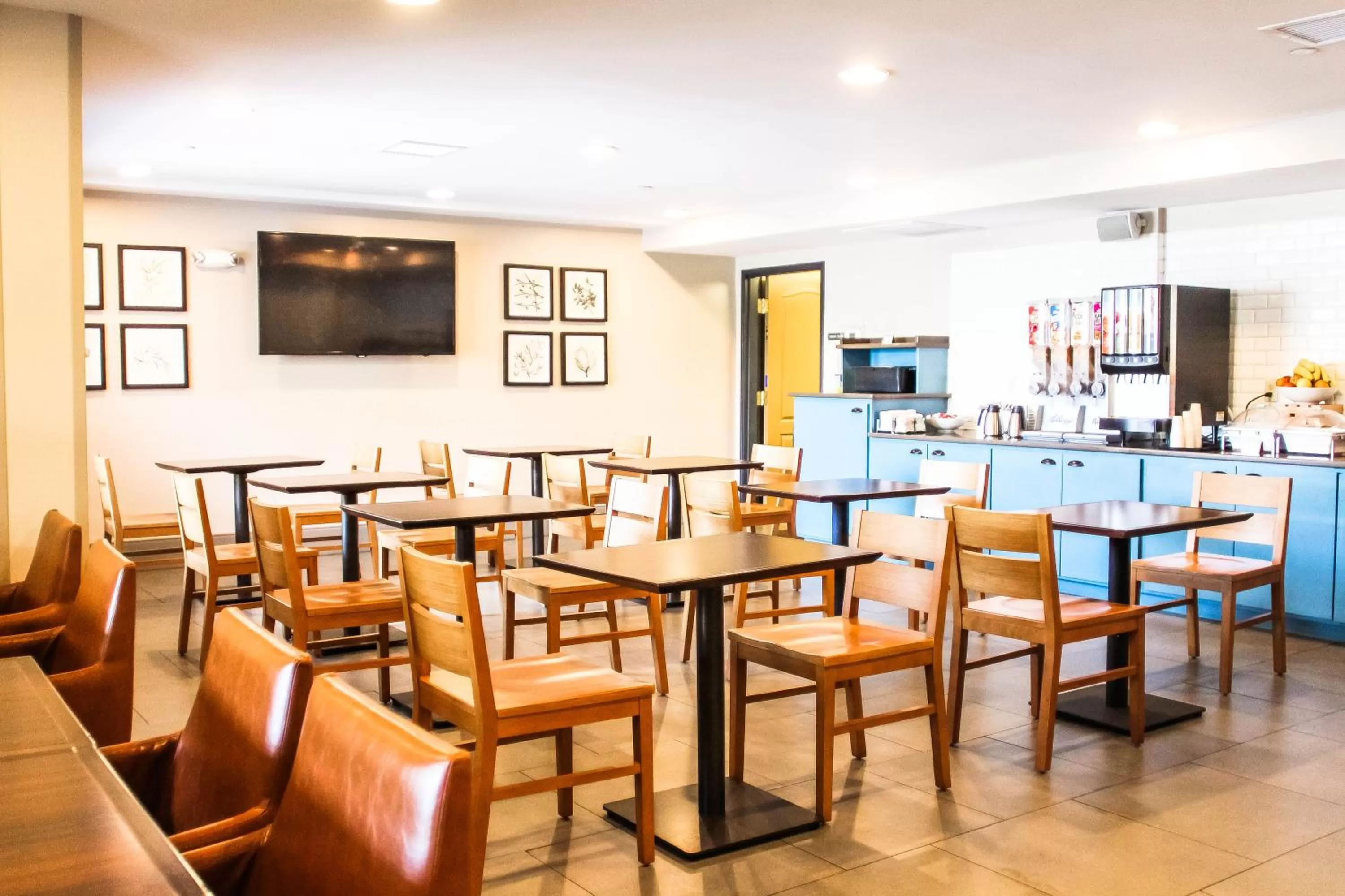 Restaurant/places to eat in Country Inn & Suites by Radisson, Chester, VA