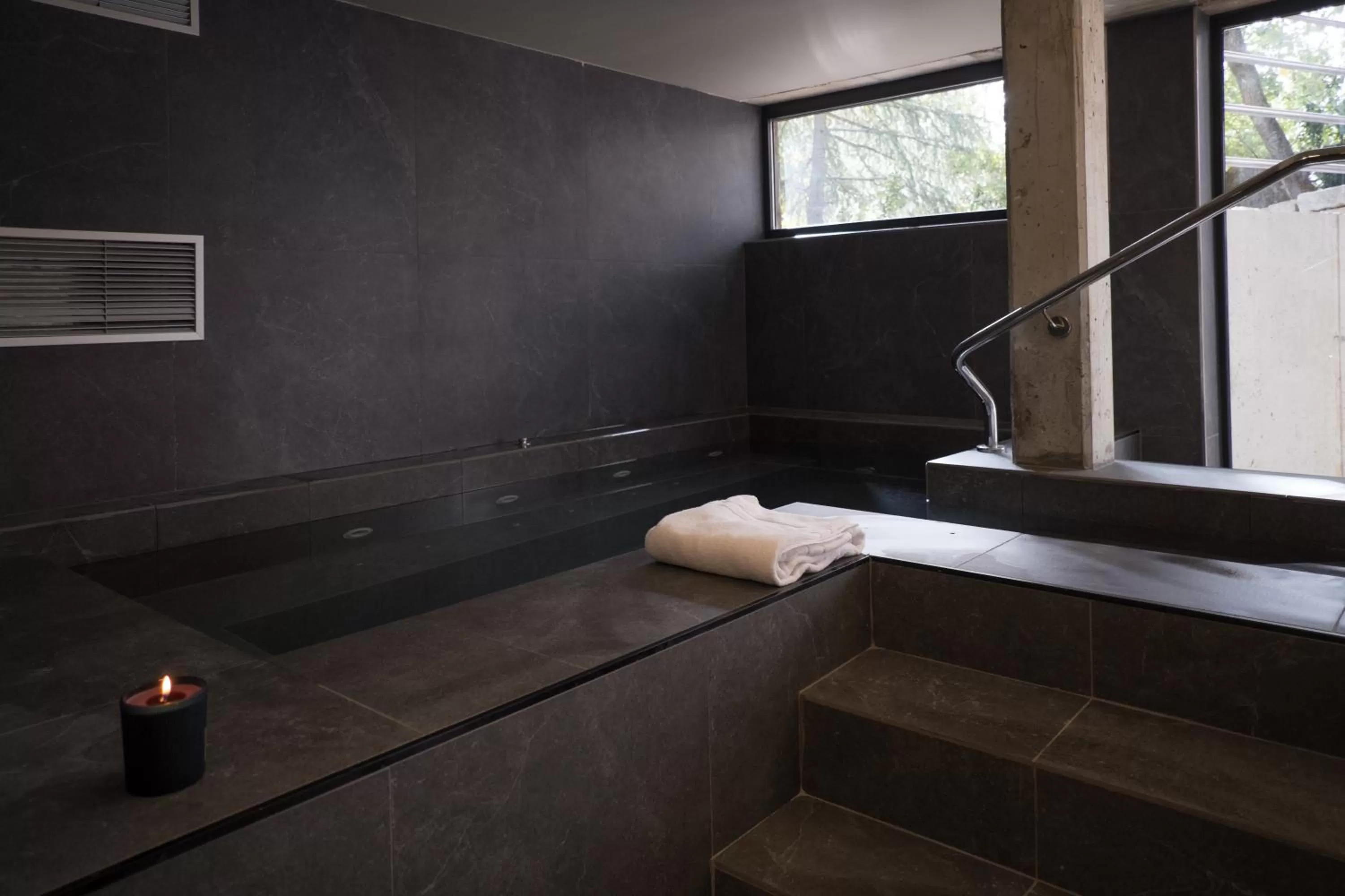 Bathroom in BOX ART ALPINO