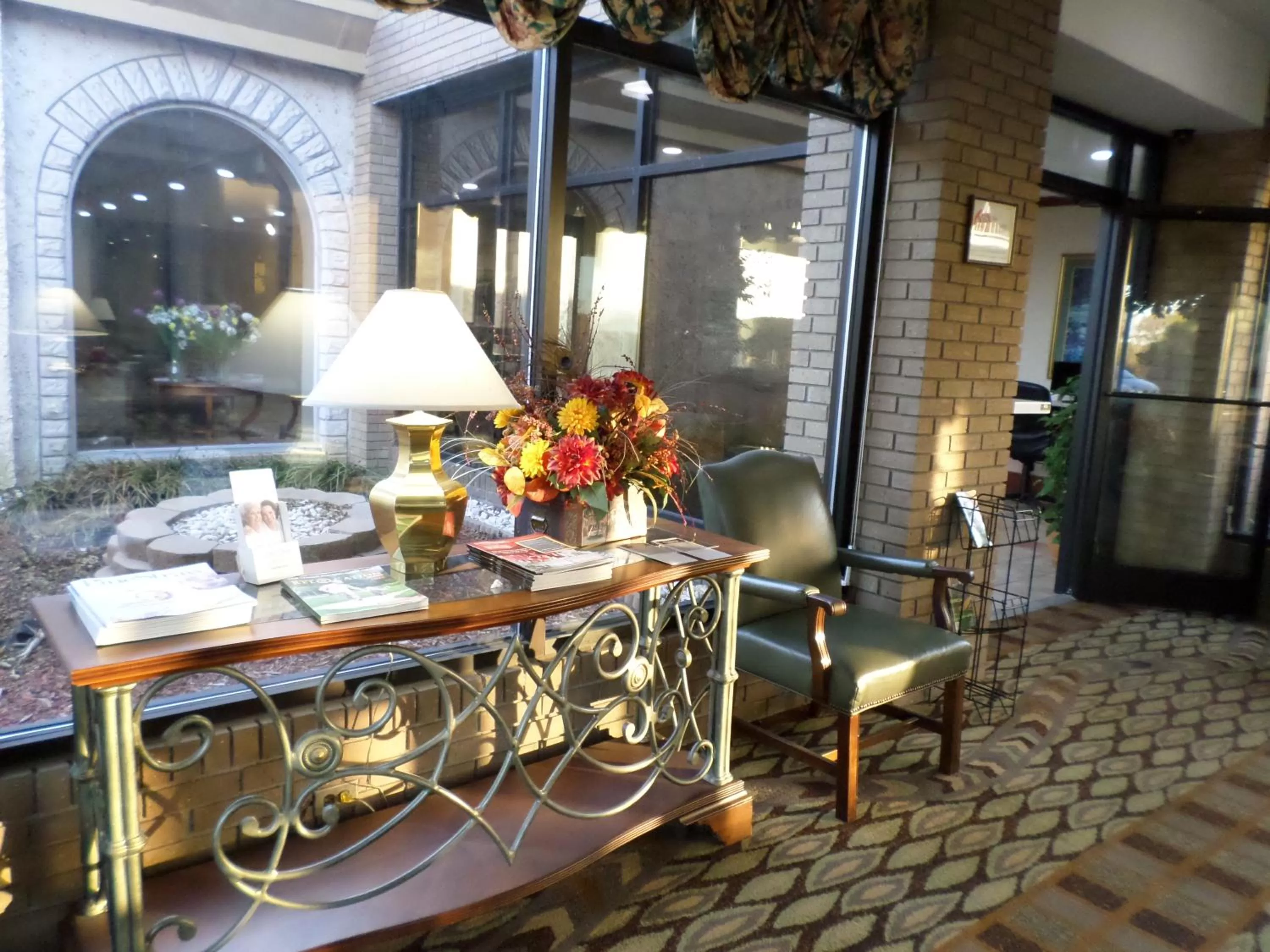 Lobby or reception in Clarion Inn Southern Pines - Pinehurst