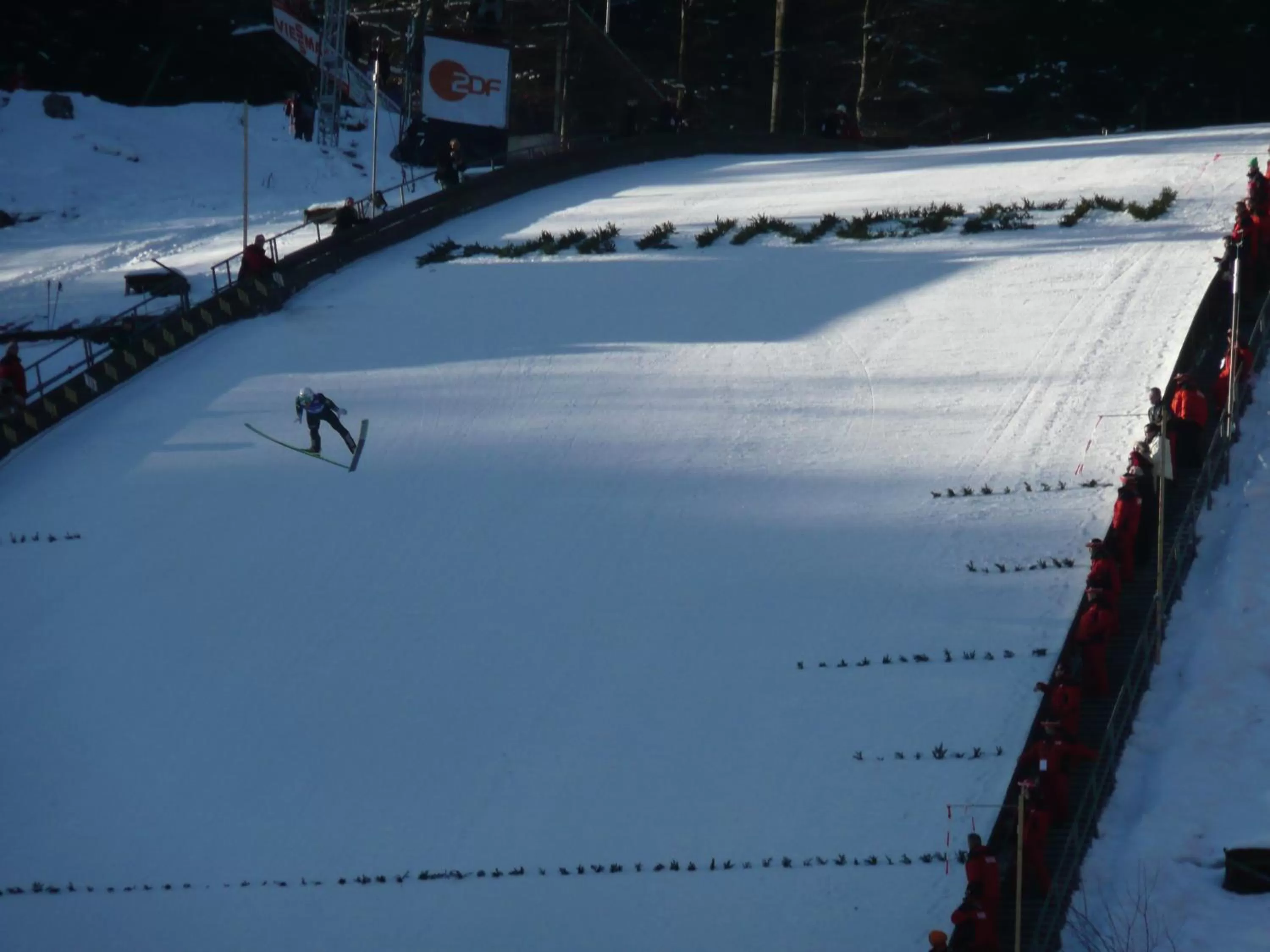Skiing in Hotel Goldflair am Rathaus