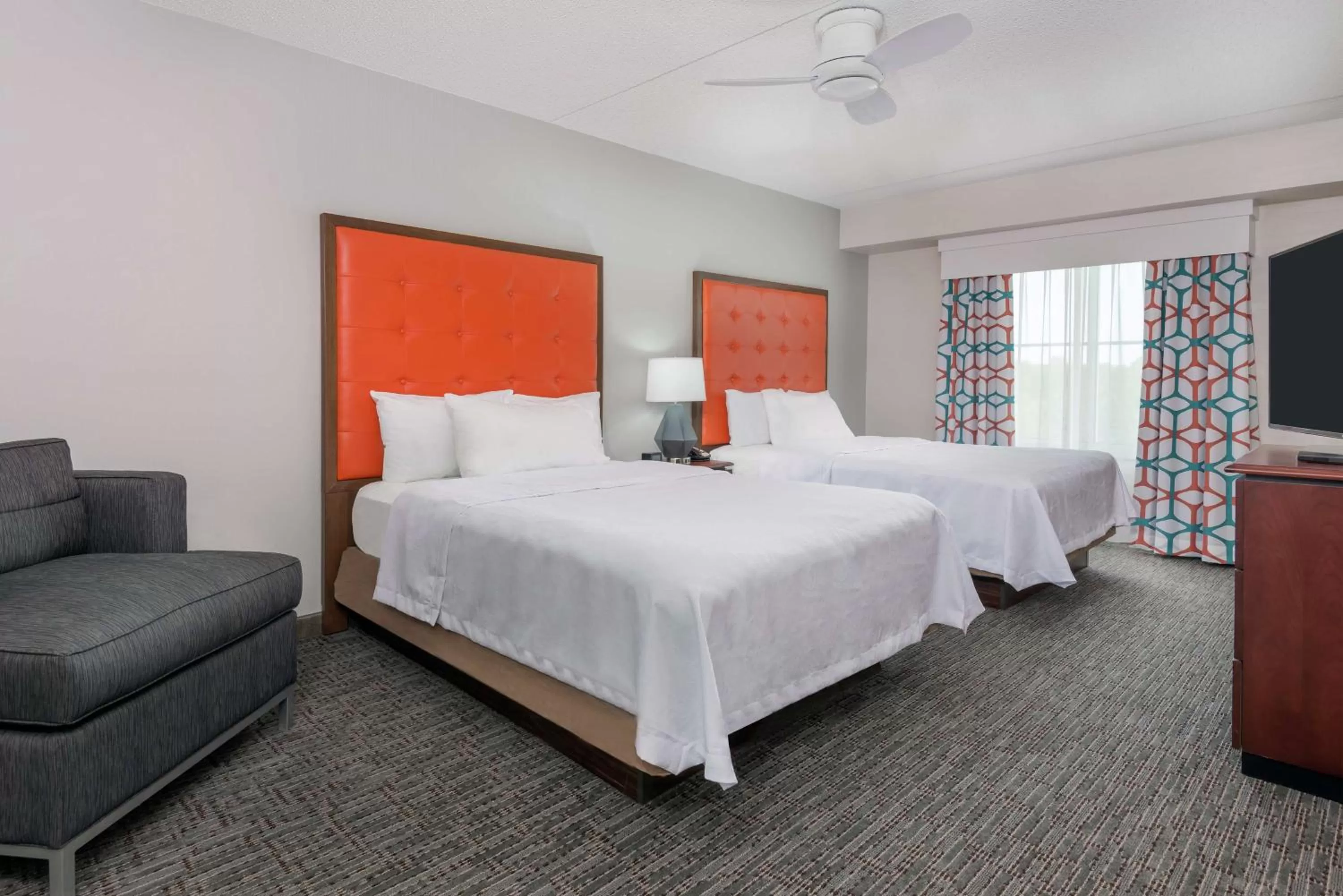 Bed in Homewood Suites by Hilton Cleveland-Beachwood