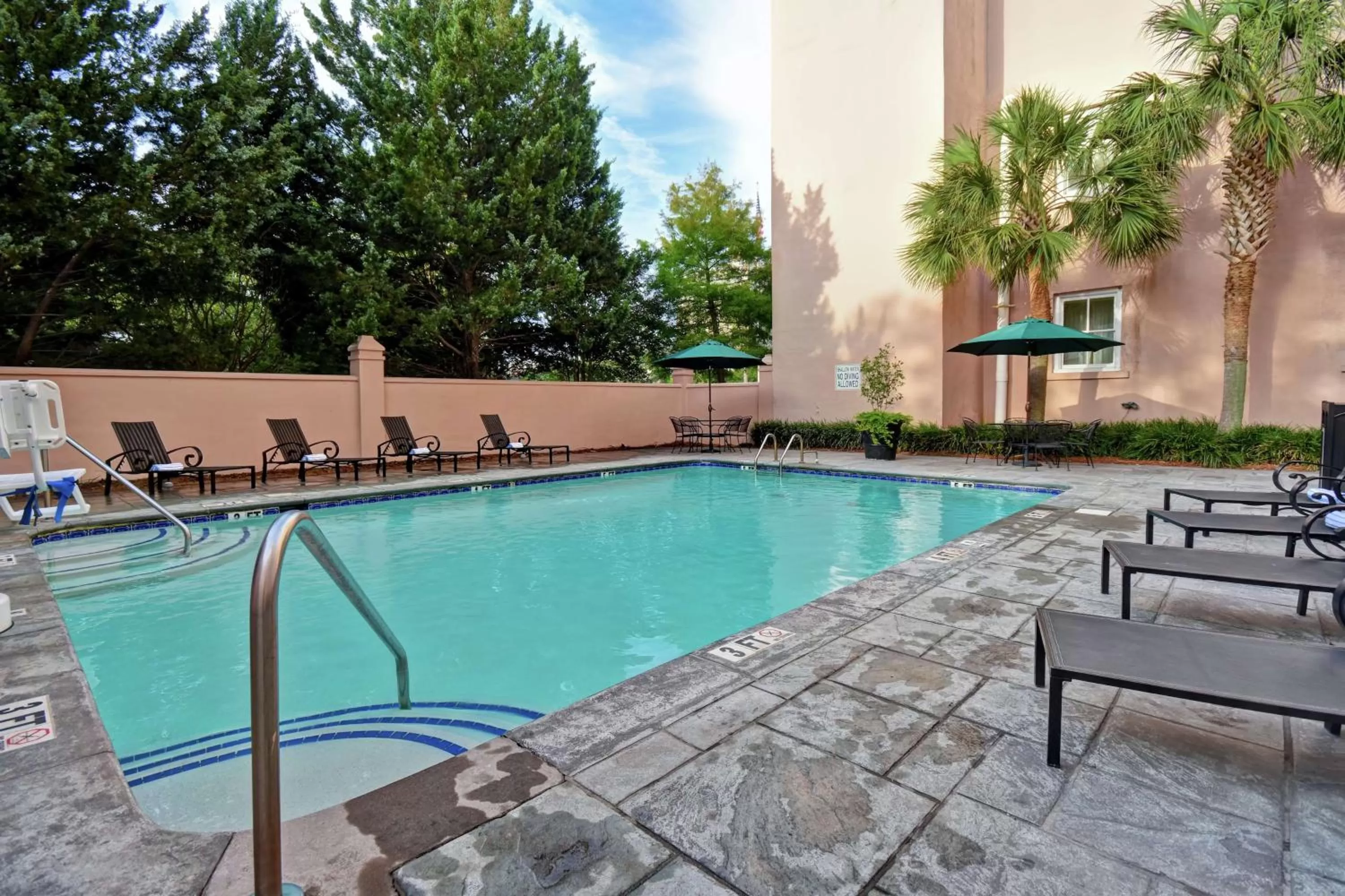 Pool view in Embassy Suites Charleston - Historic District