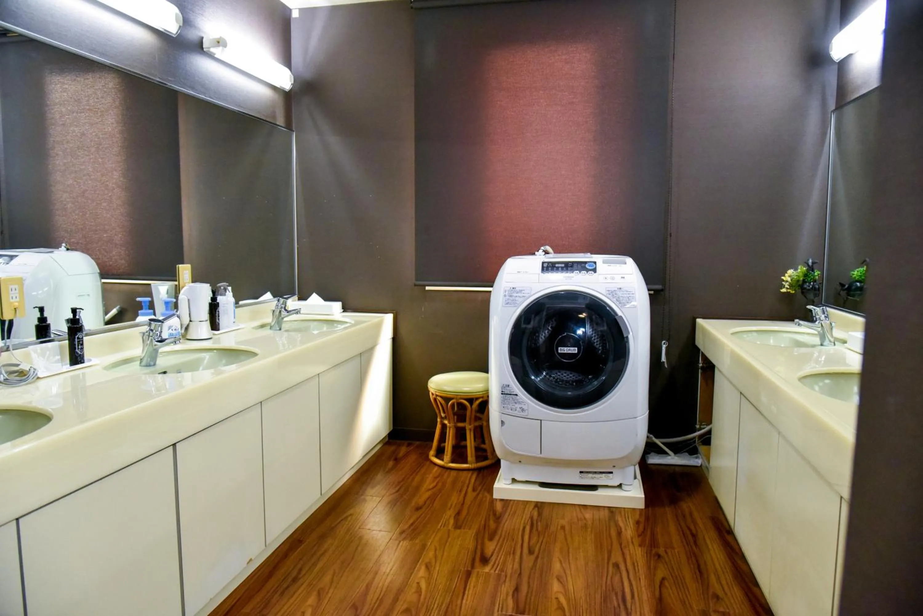 Hotel Palms Tenmonkan