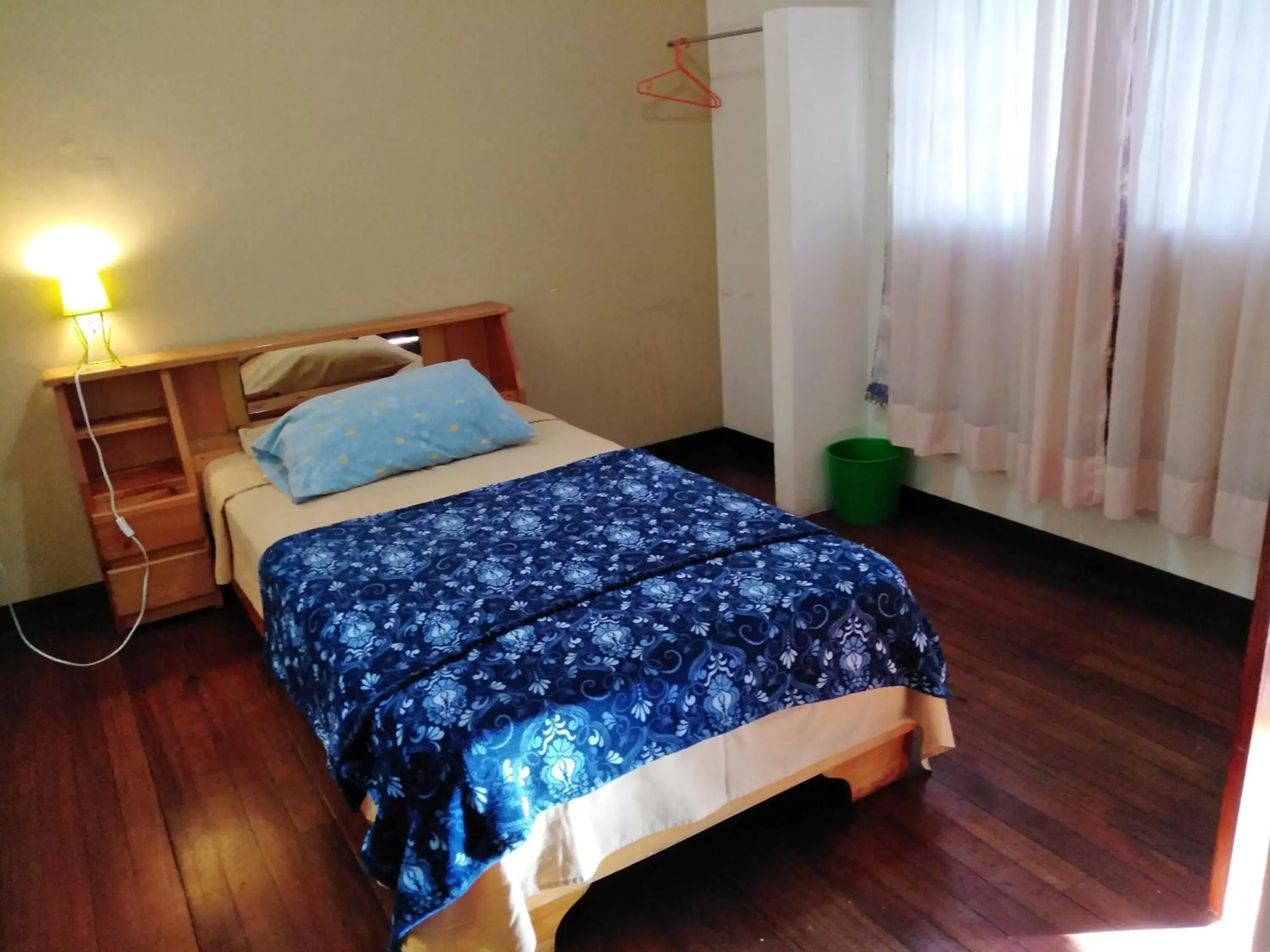 Single Room - single occupancy in Hotel Trianon Single Room - single occupancy in Hotel Trianon