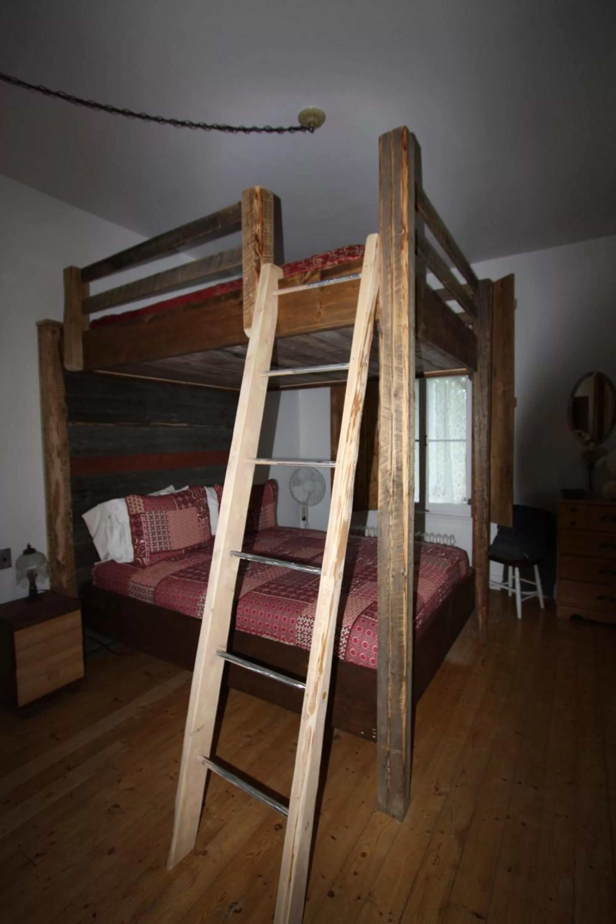 bunk bed, Bed in Auberge Carpe Diem