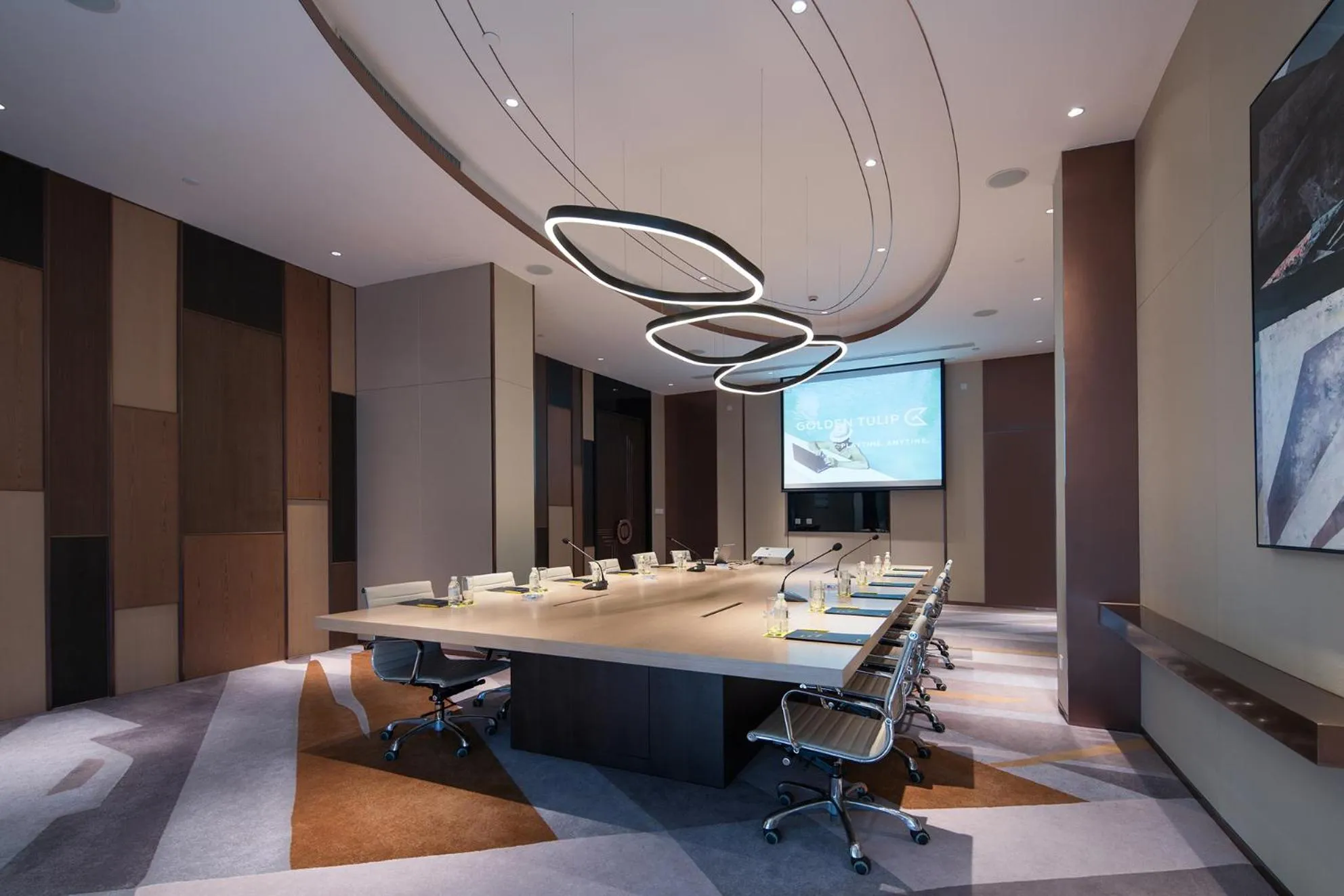 Golden Tulip Shanghai Hongqiao- A Louvre Hotel