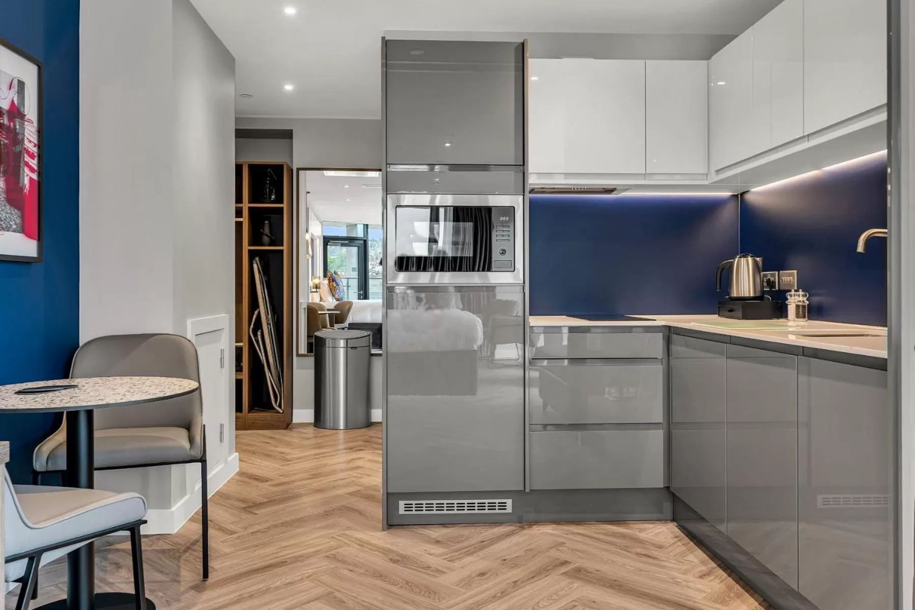 Kitchen or kitchenette in Roomzzz Edinburgh