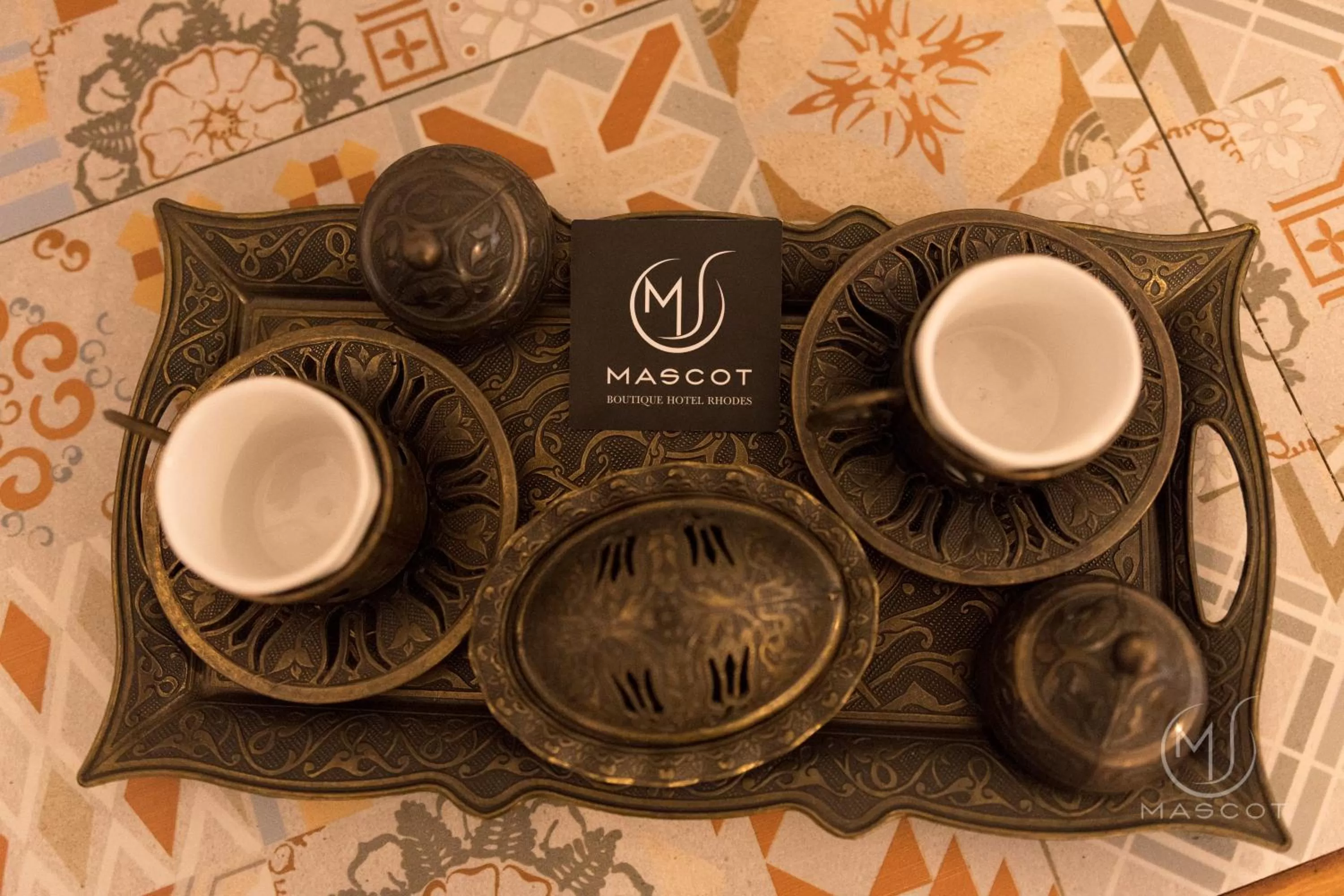 Coffee/tea facilities in Mascot Garden Rooms