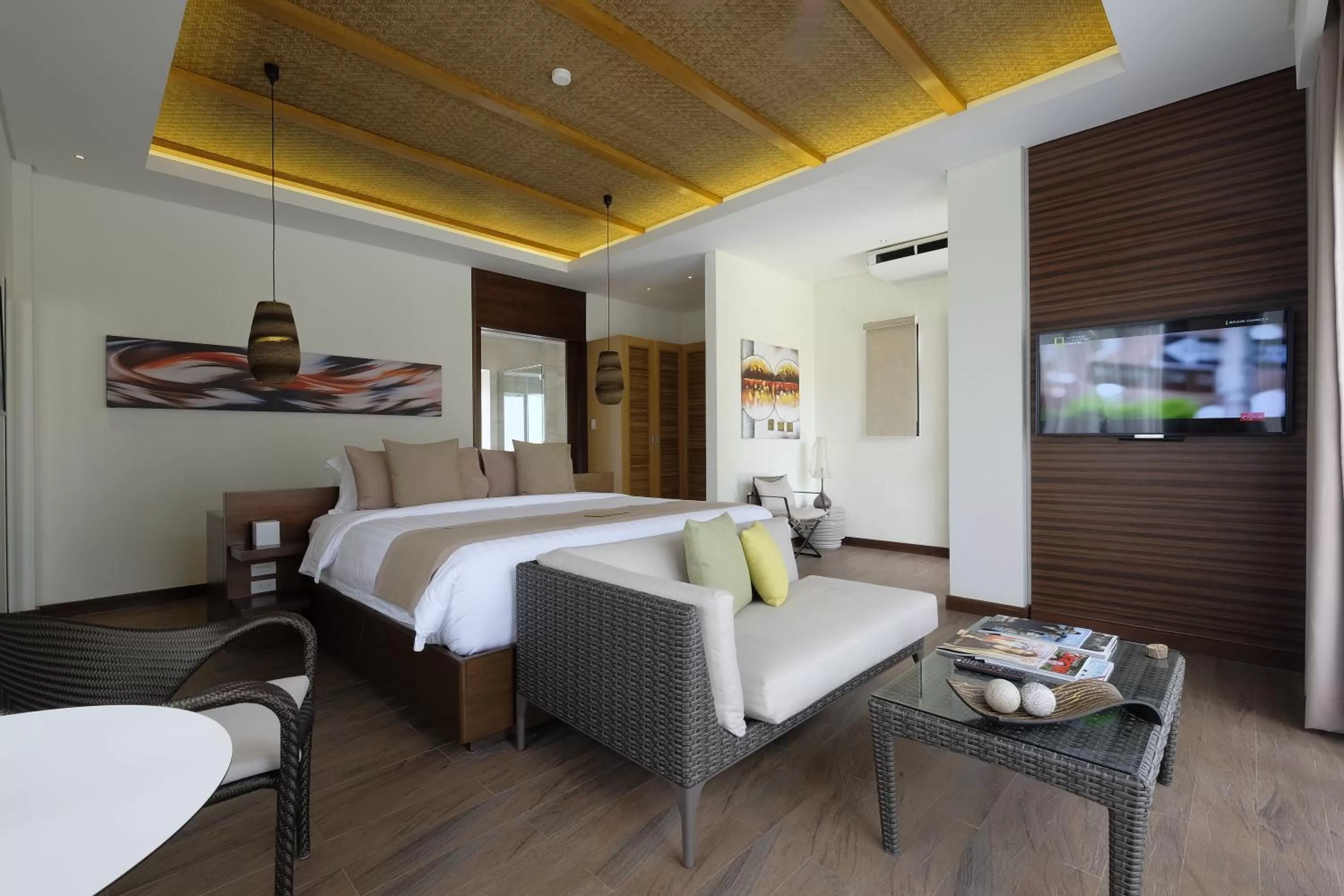 Bed in Kandaya Resort