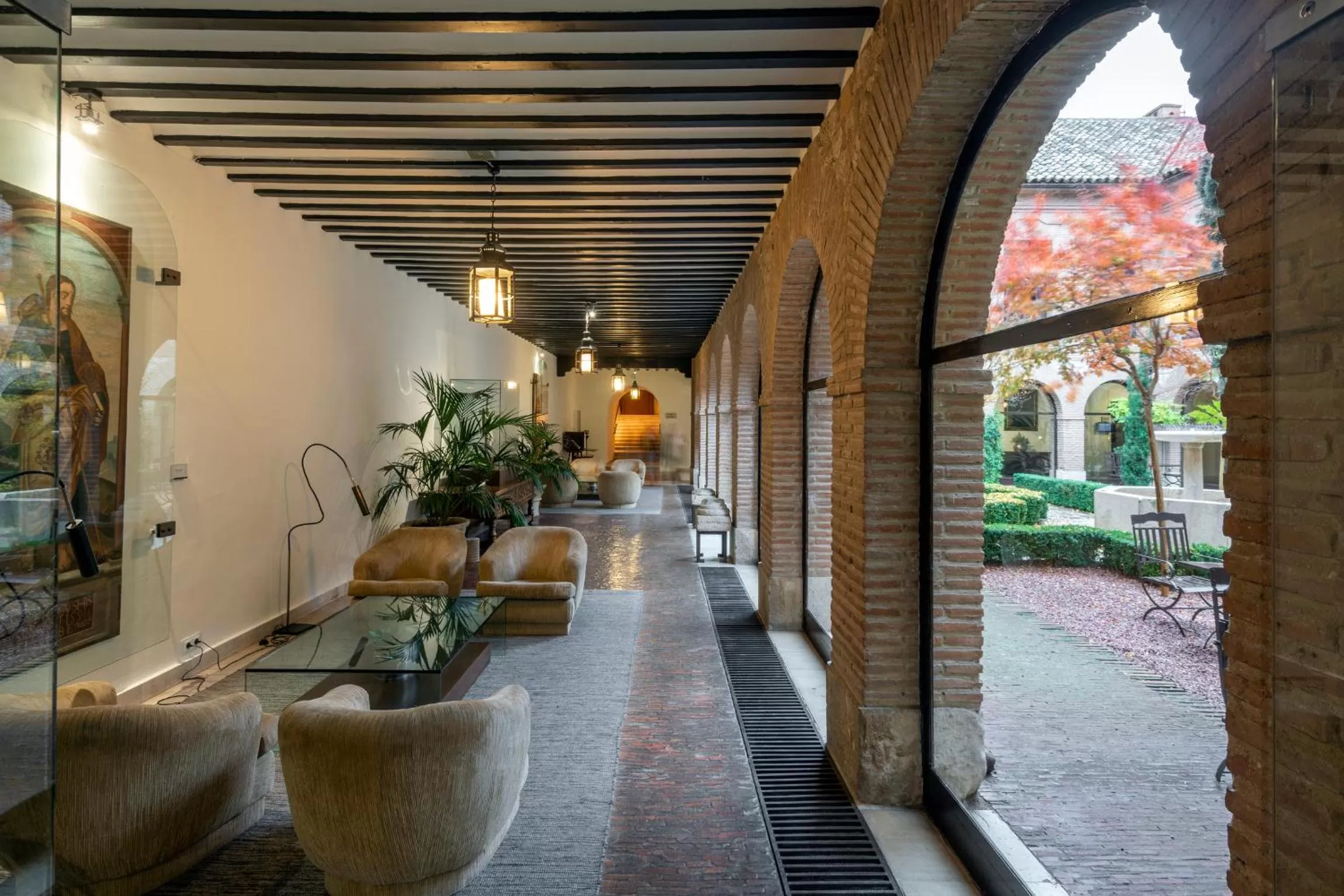 Inner courtyard view in Parador de Chinchón
