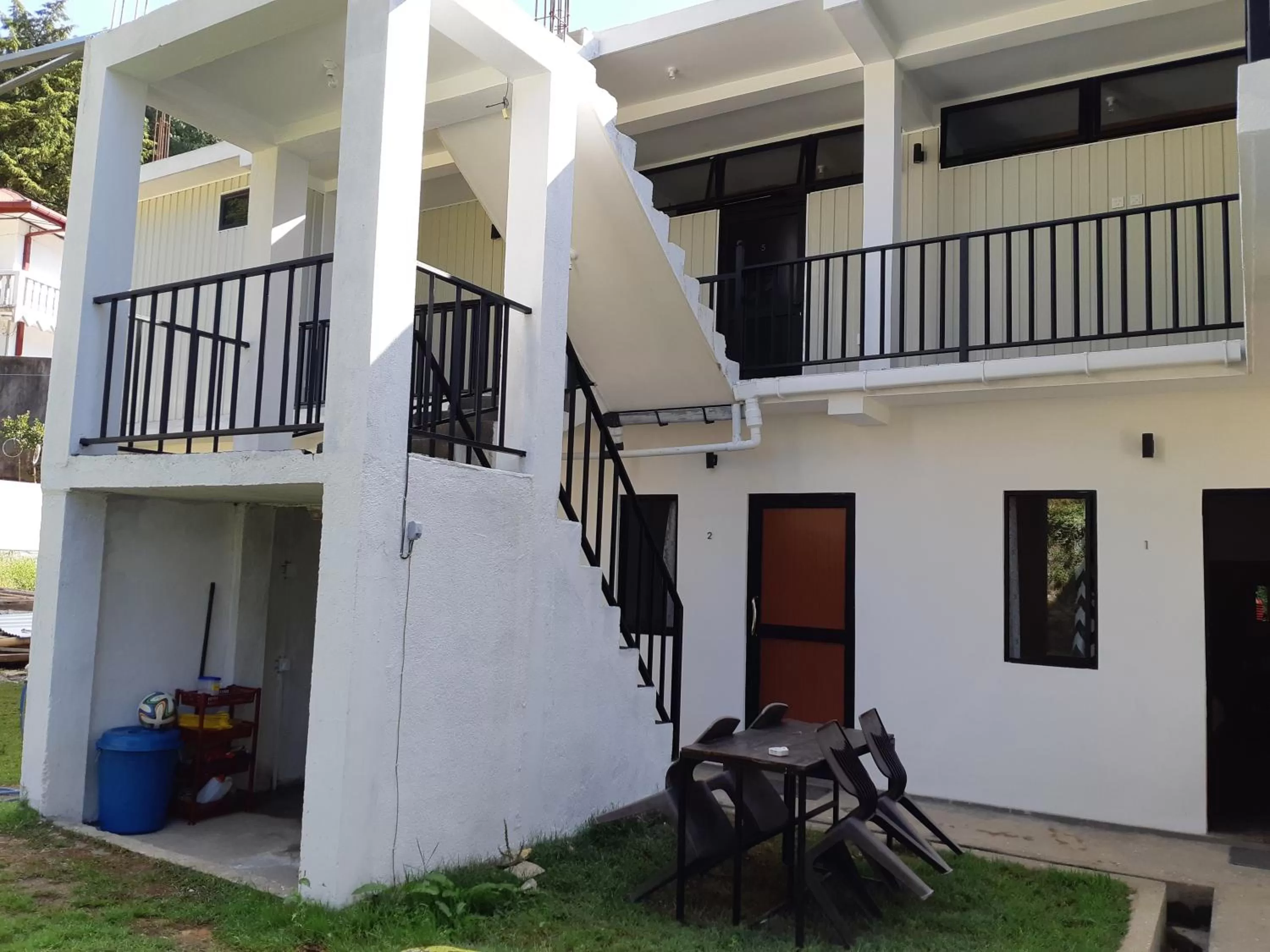 Property Building in Siril Guesthouse Hostel