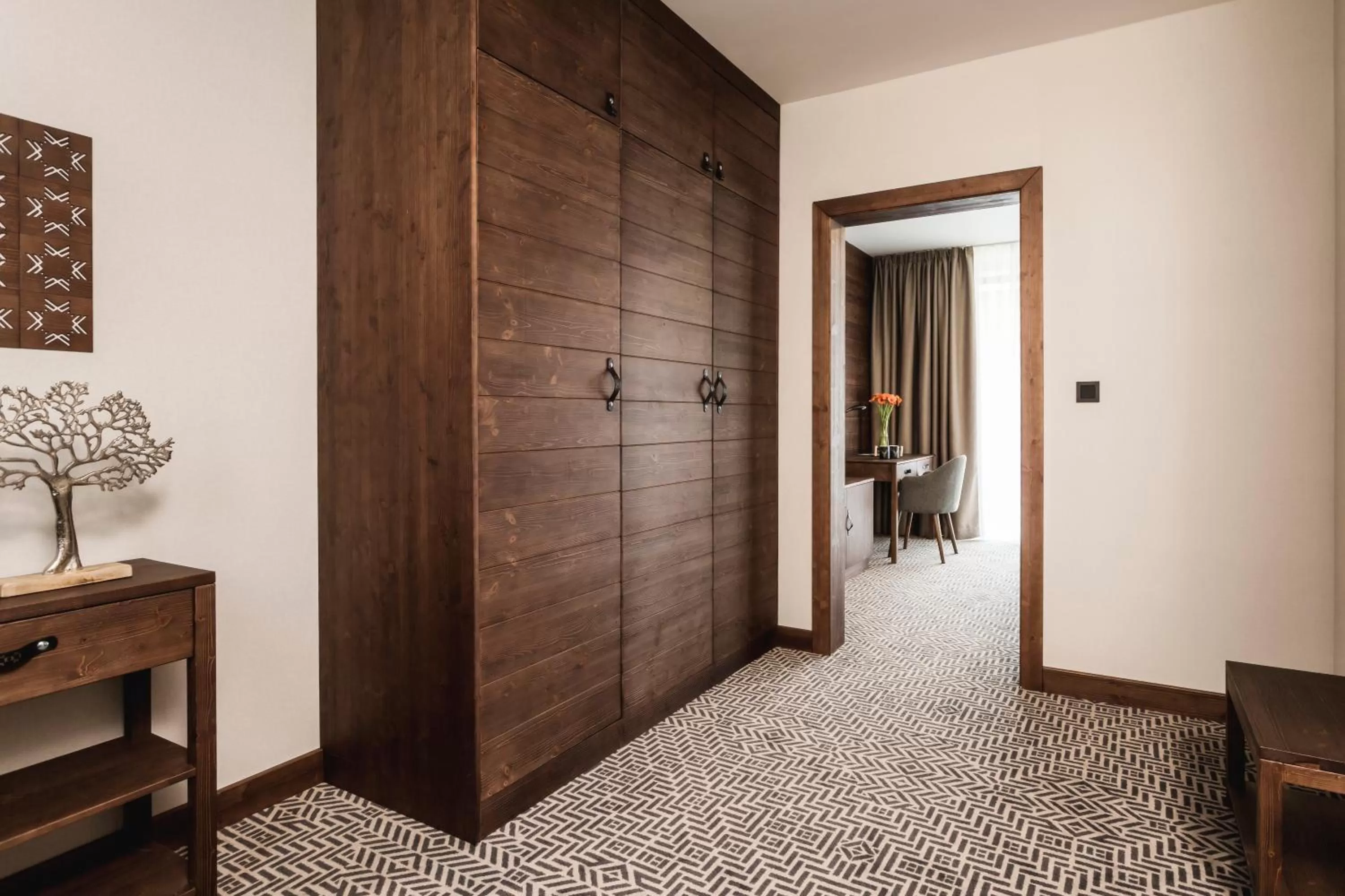 Photo of the whole room in ARIETES MARMONT Resort