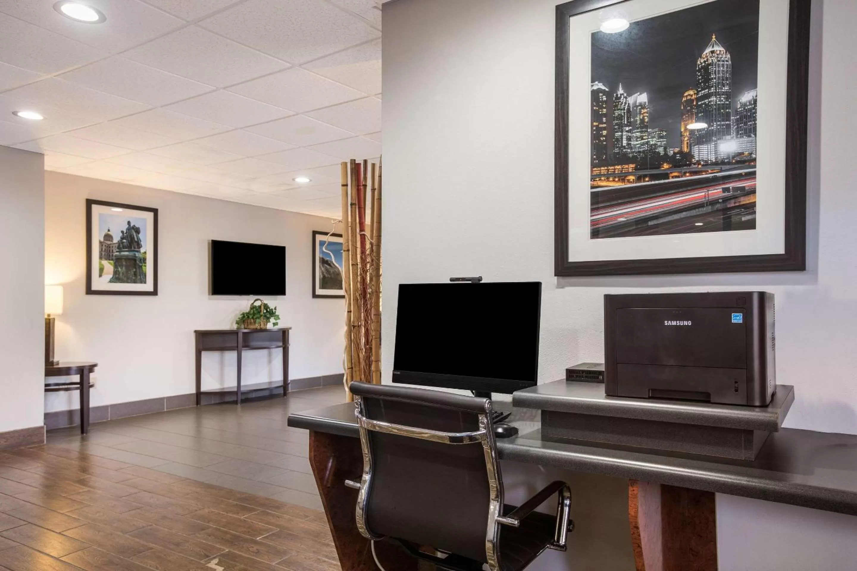 On site in Comfort Suites Forsyth near I-75