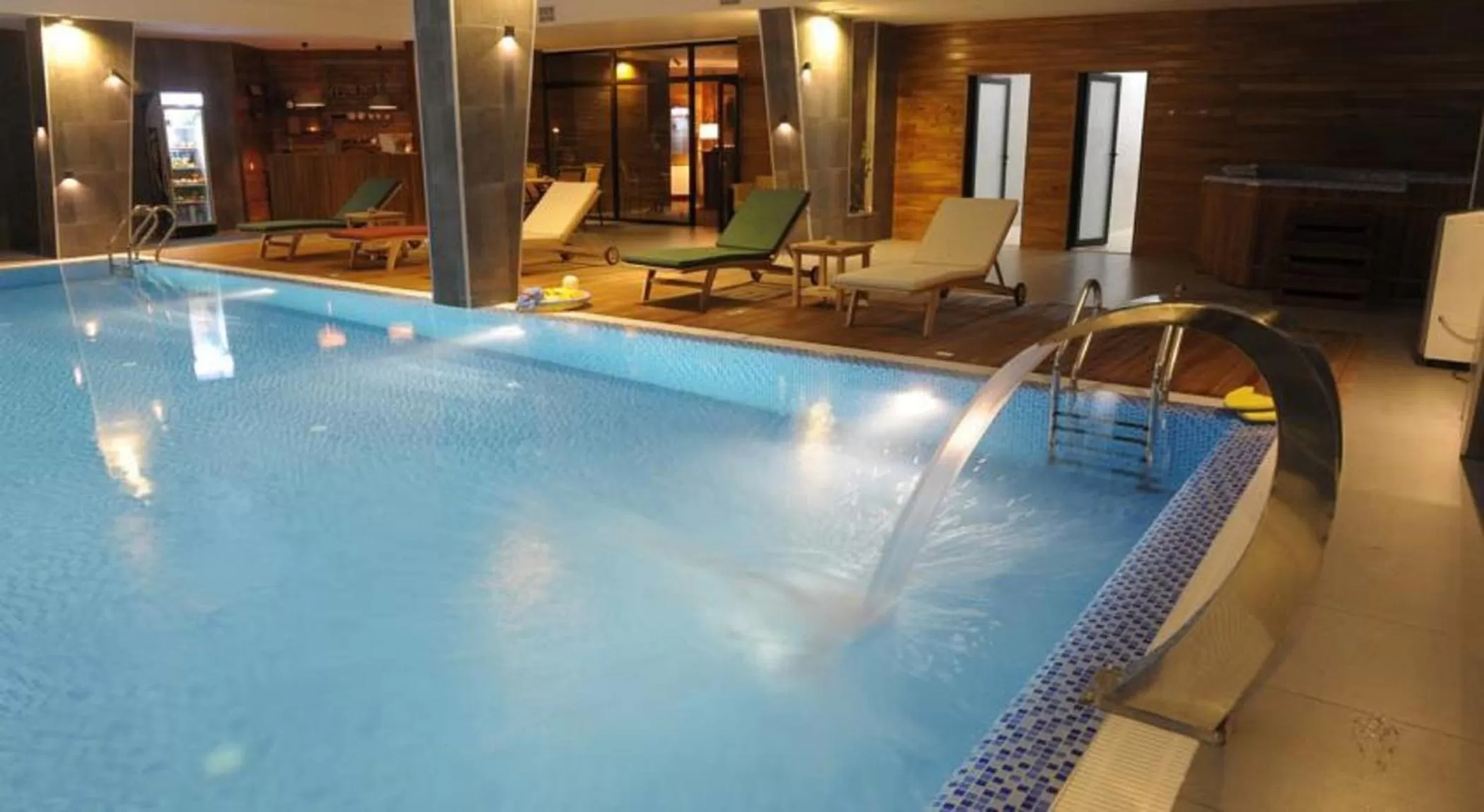 , Swimming Pool in New Gudauri Loft 2