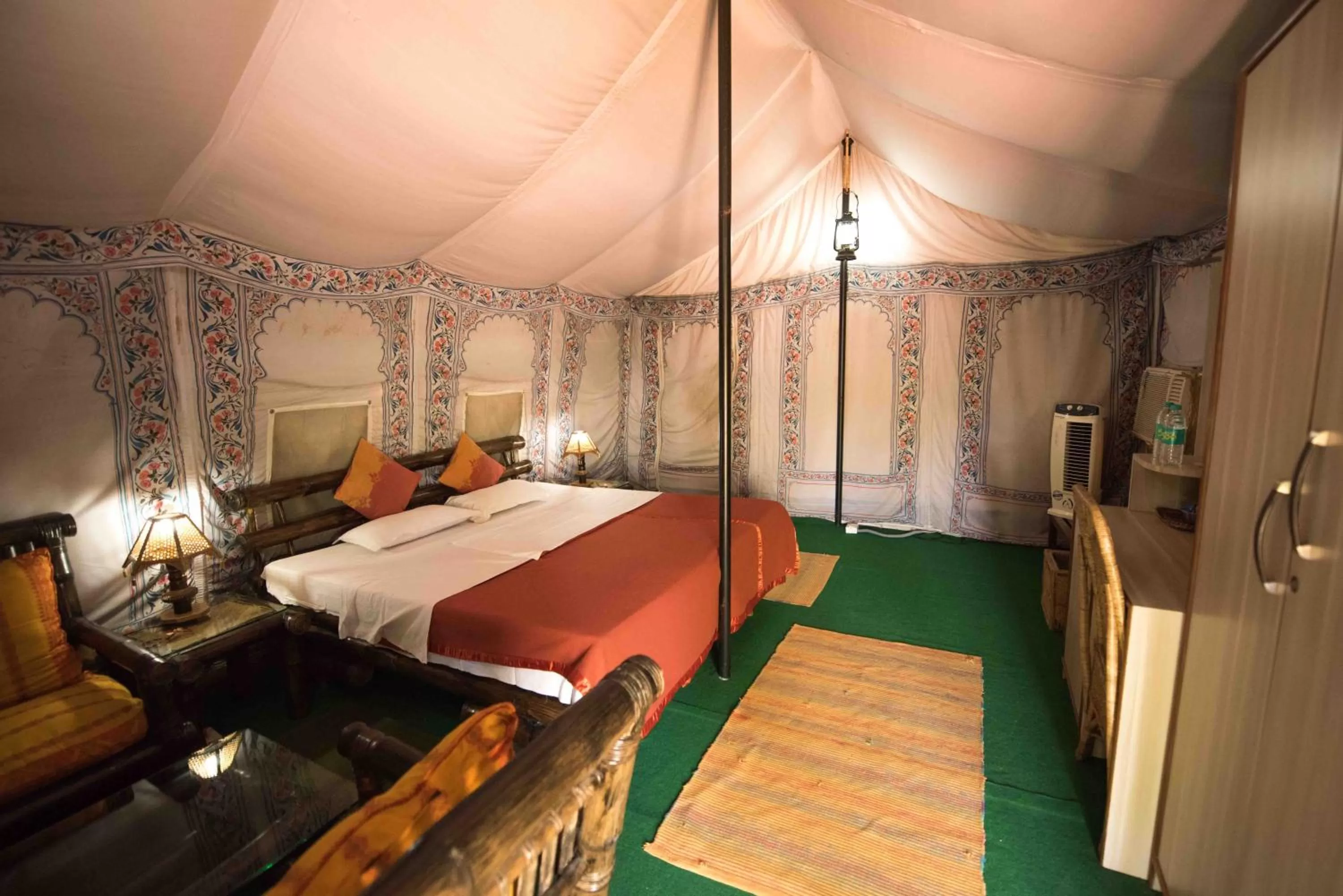 Bed in Zizina Otis Resort