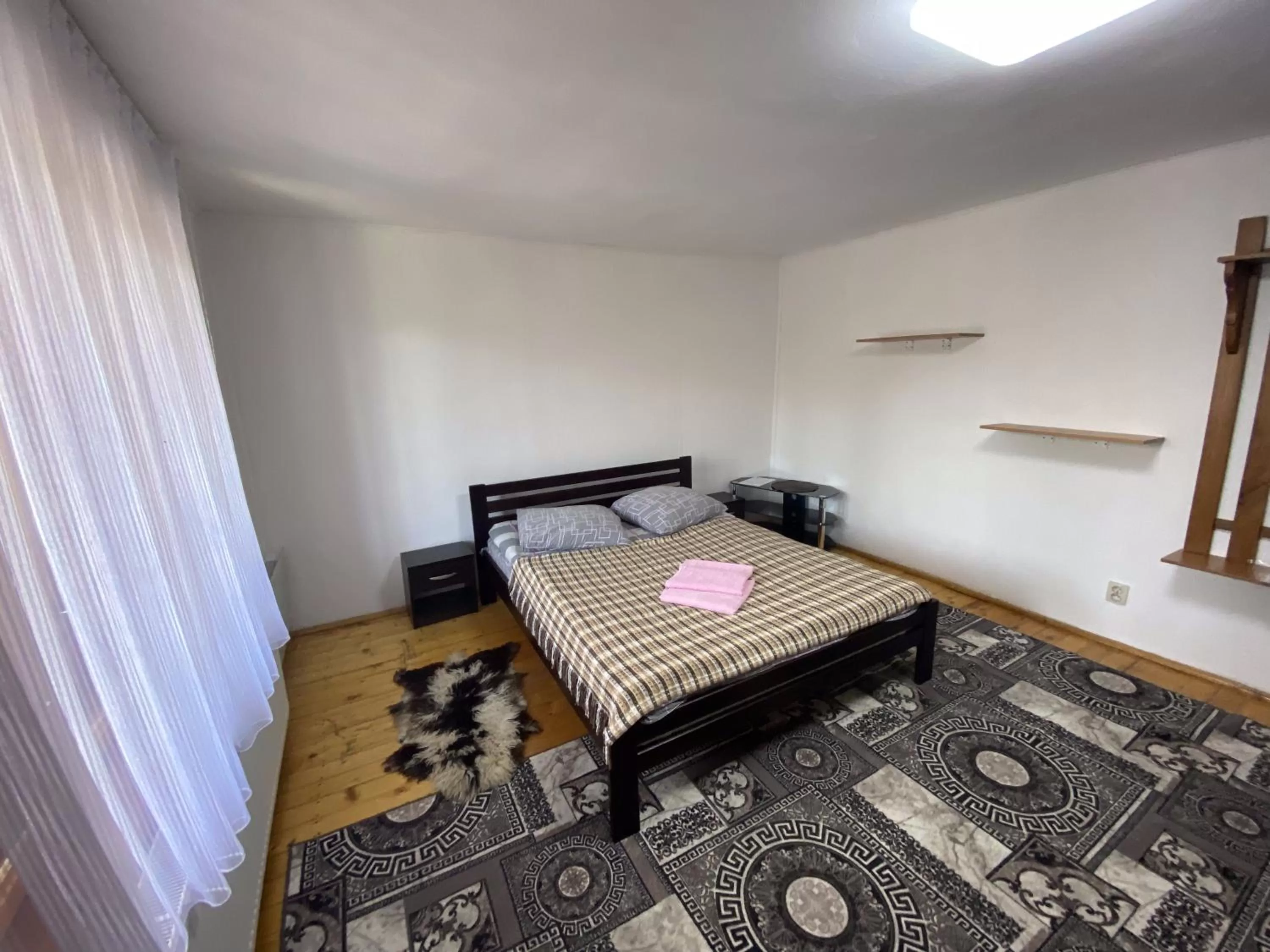 Bed in Kolyba Opryshkiv