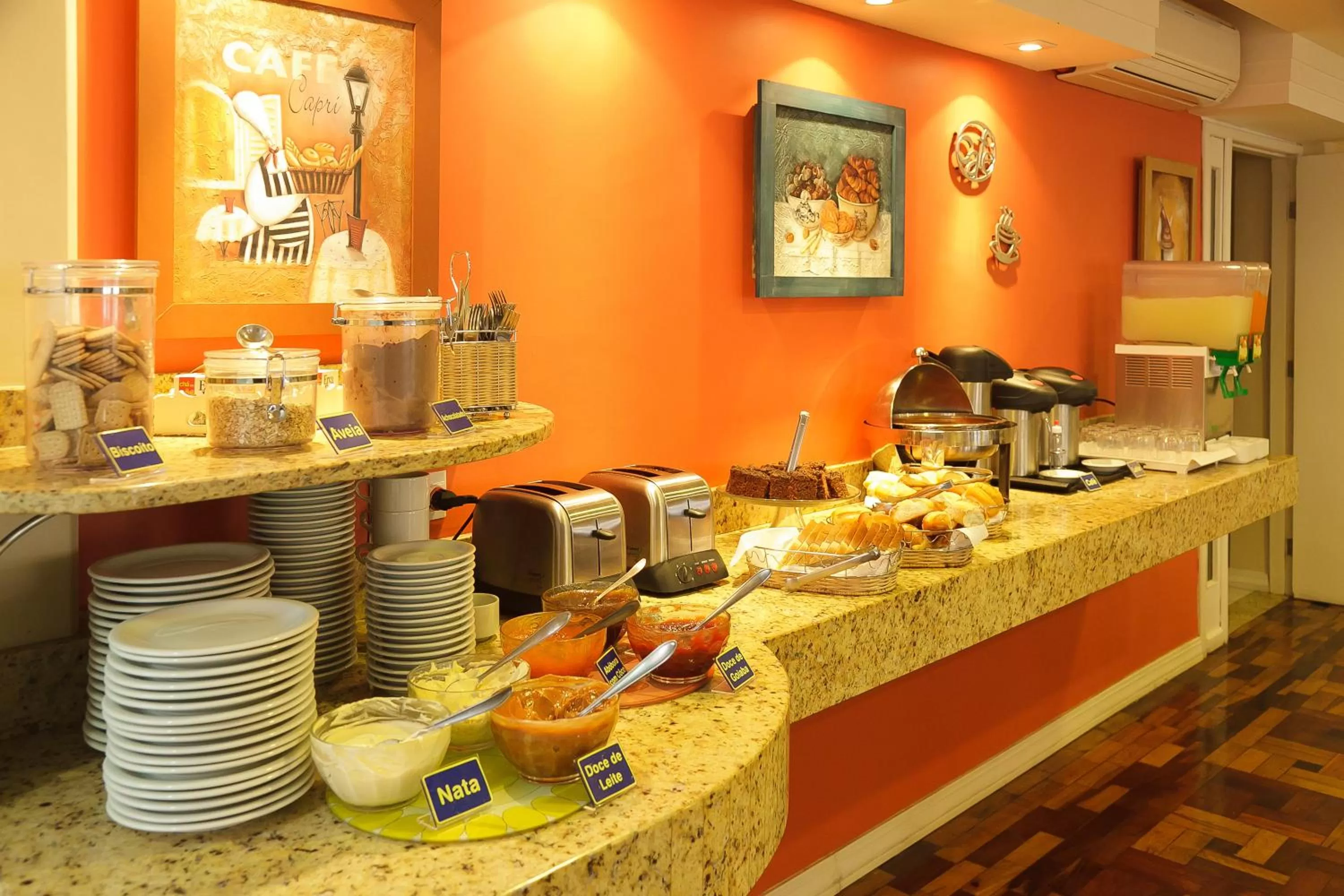 Property building, Restaurant/Places to Eat in Hotel Erechim