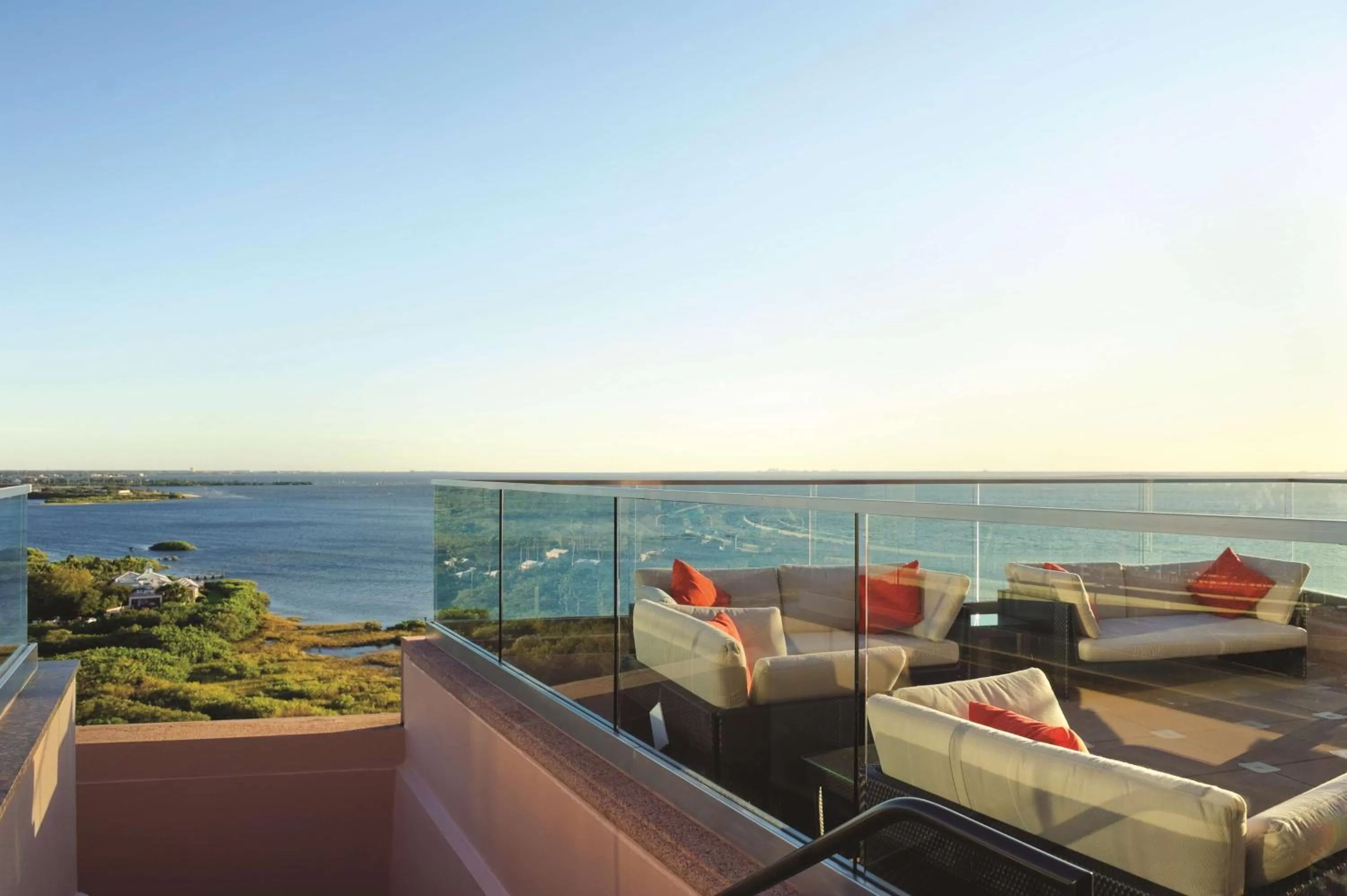 Restaurant/places to eat in Grand Hyatt Tampa Bay