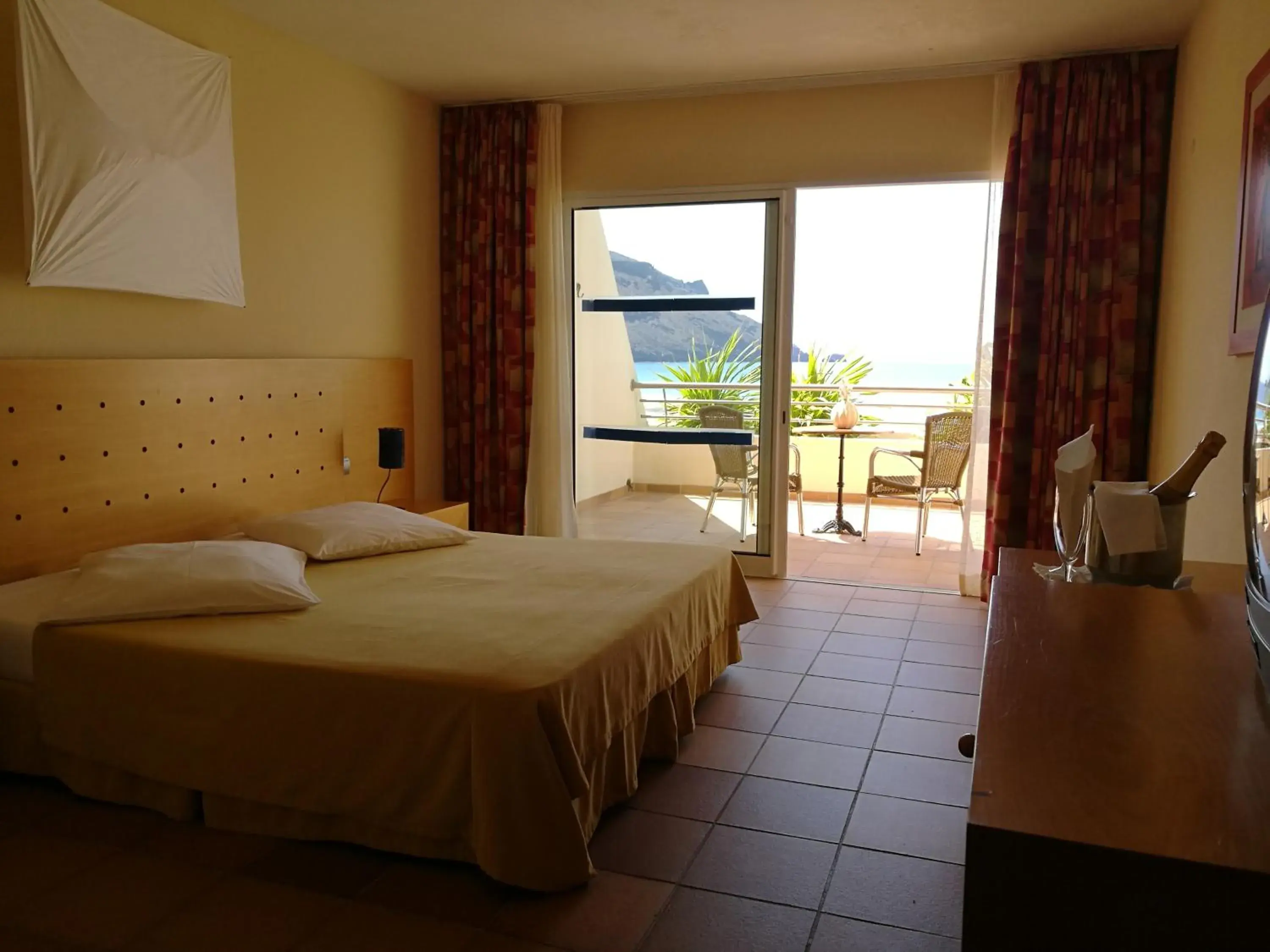 Deluxe Double Room with Sea View in Foya Branca by Flagworld Hotels Deluxe Double Room with Sea View in Foya Branca by Flagworld Hotels