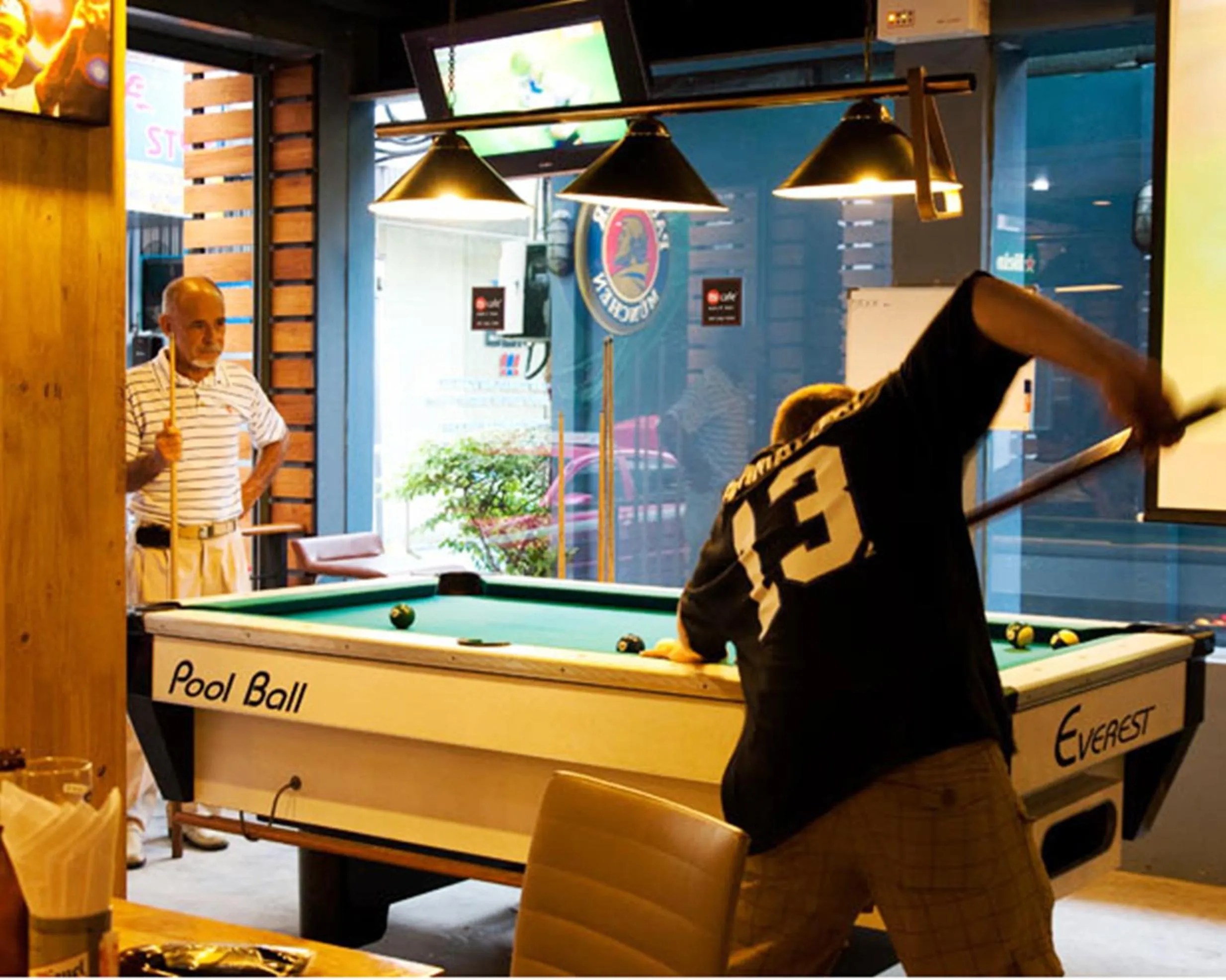 Billiard in Ten Stars Hotel