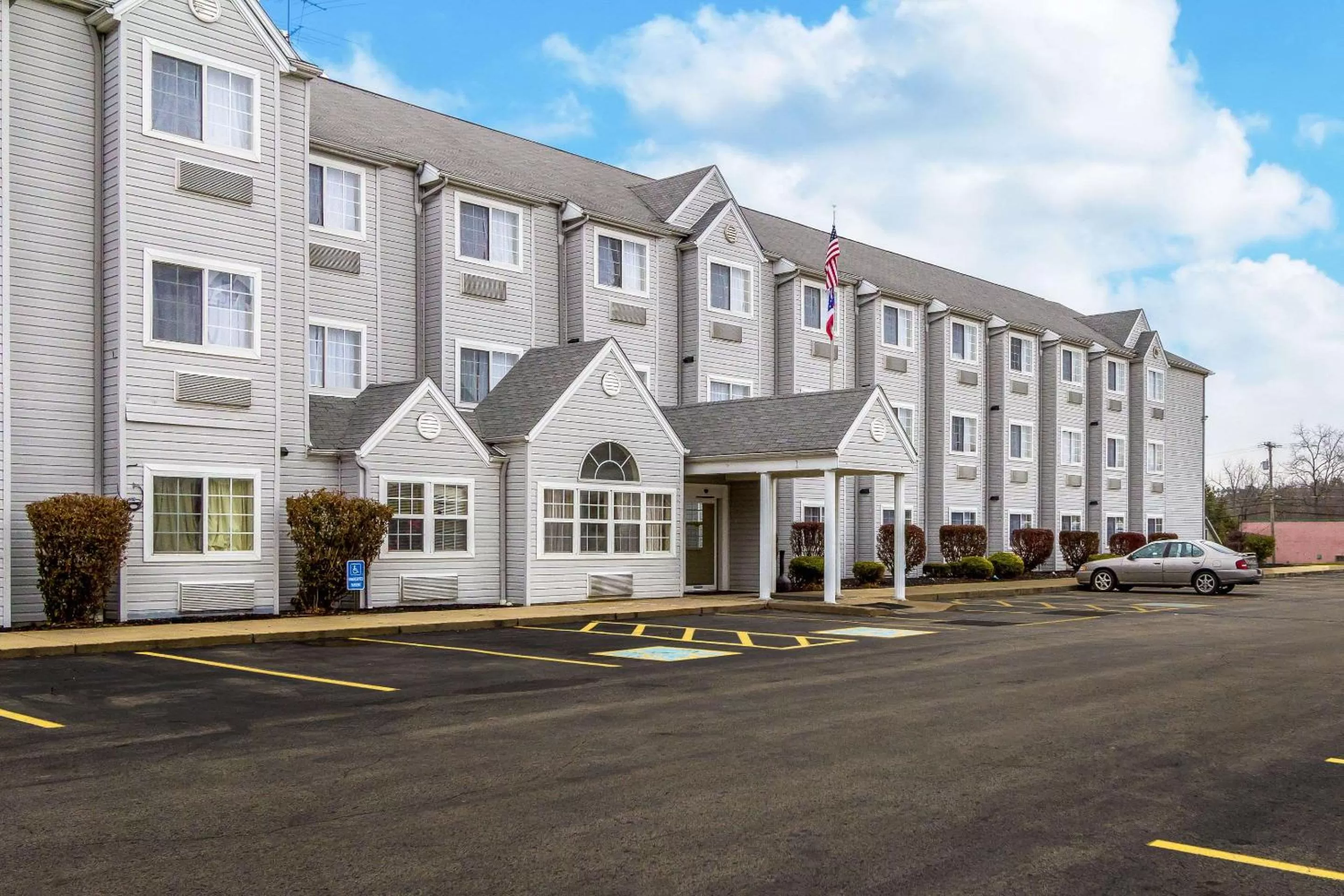Property building in Quality Inn & Suites North Lima - Boardman