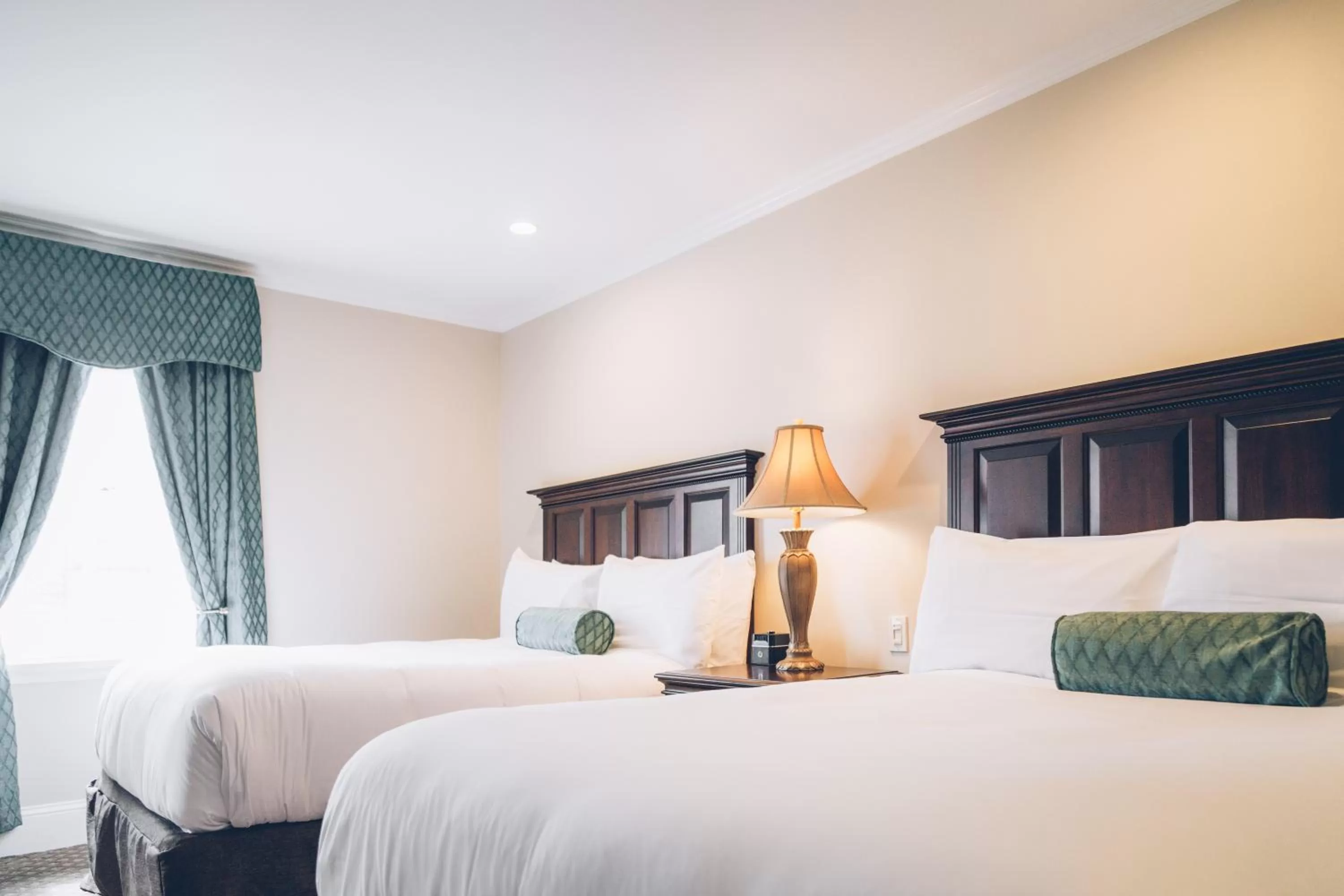 Bedroom, Bed in The Great George