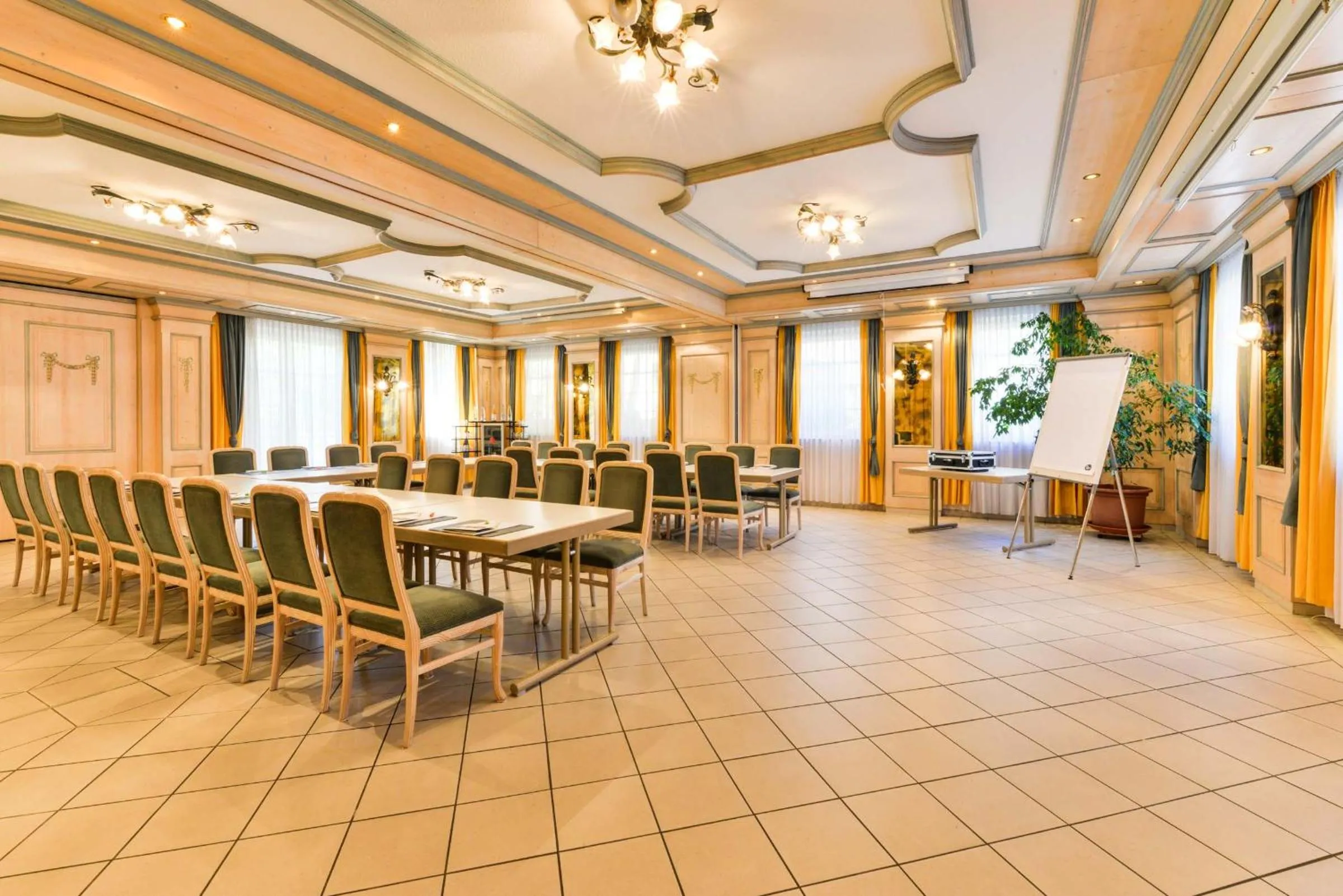 Meeting/conference room in Flair Hotel Vier Jahreszeiten