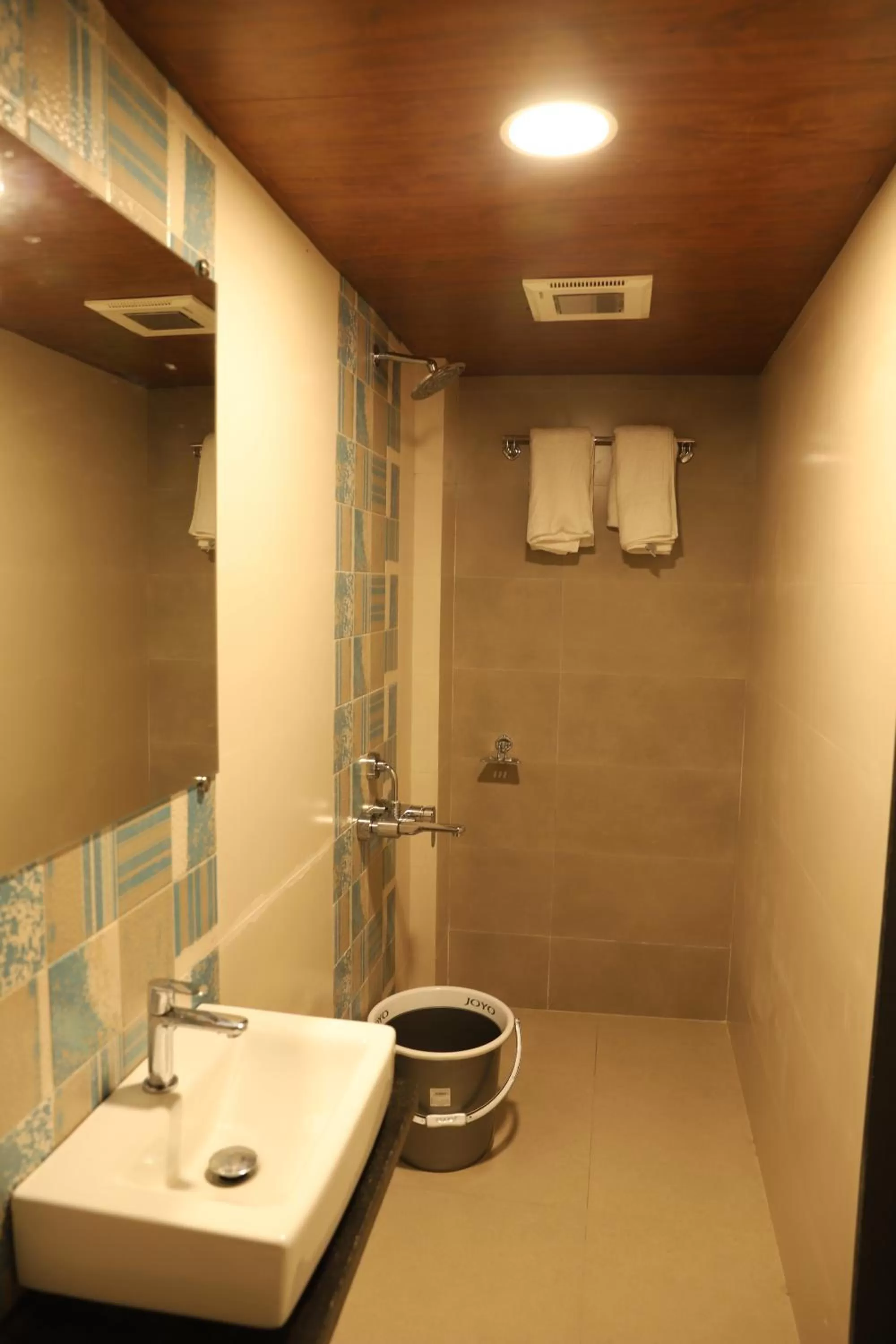 Shower in Raaj Resort