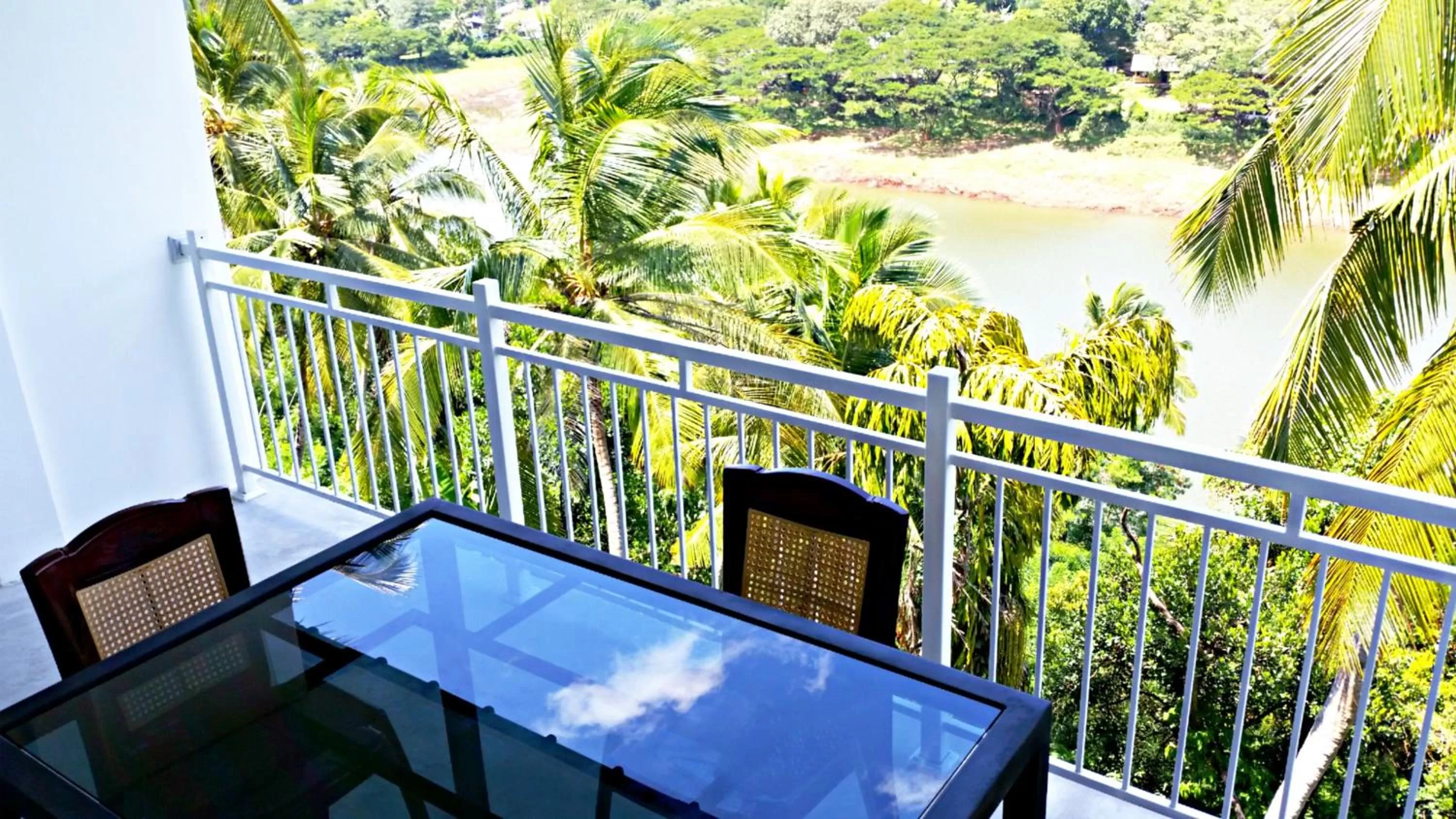 Day, Balcony/Terrace in Mahaweli View Inn
