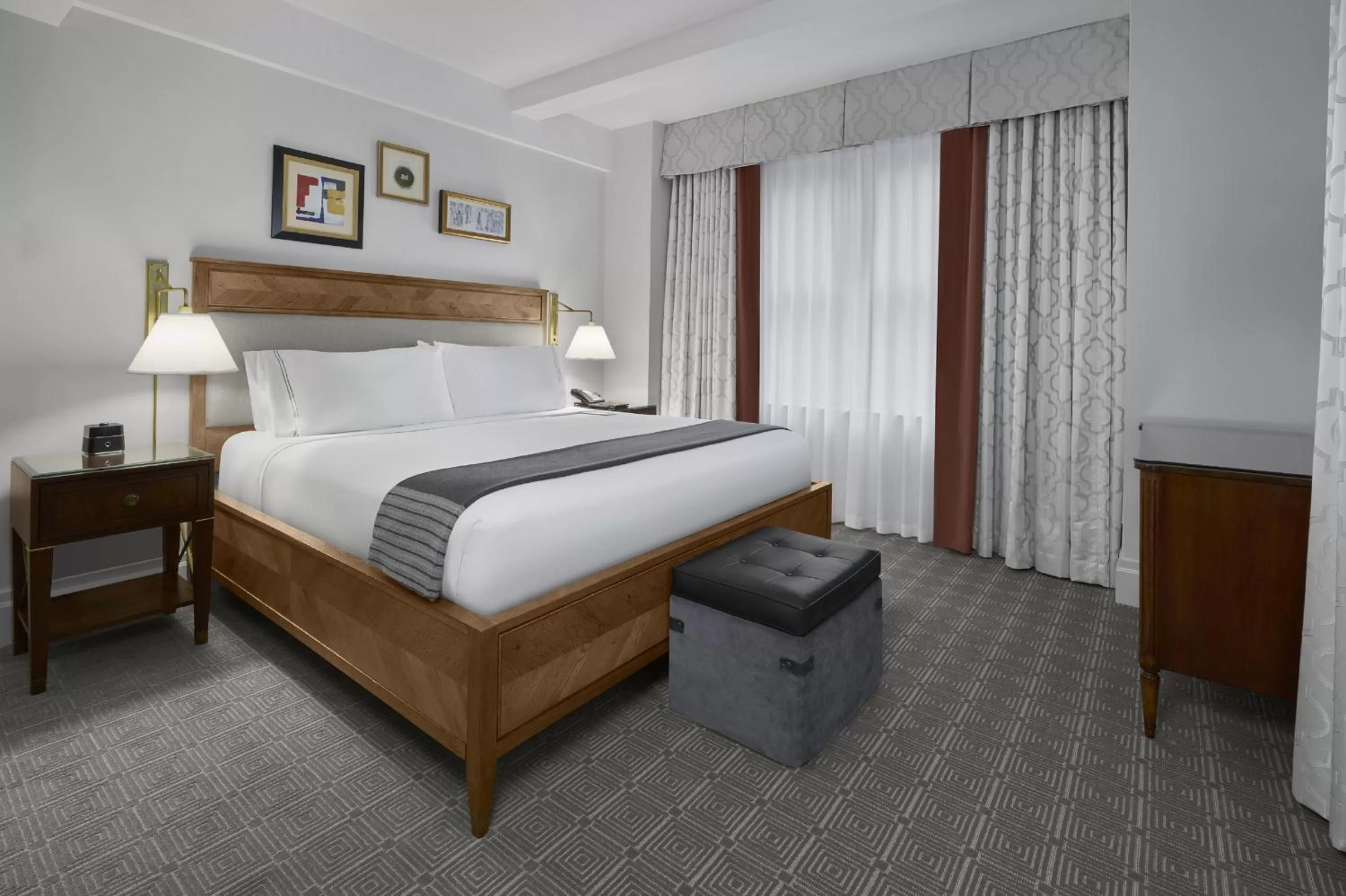Photo of the whole room, Bed in InterContinental New York Barclay Hotel by IHG